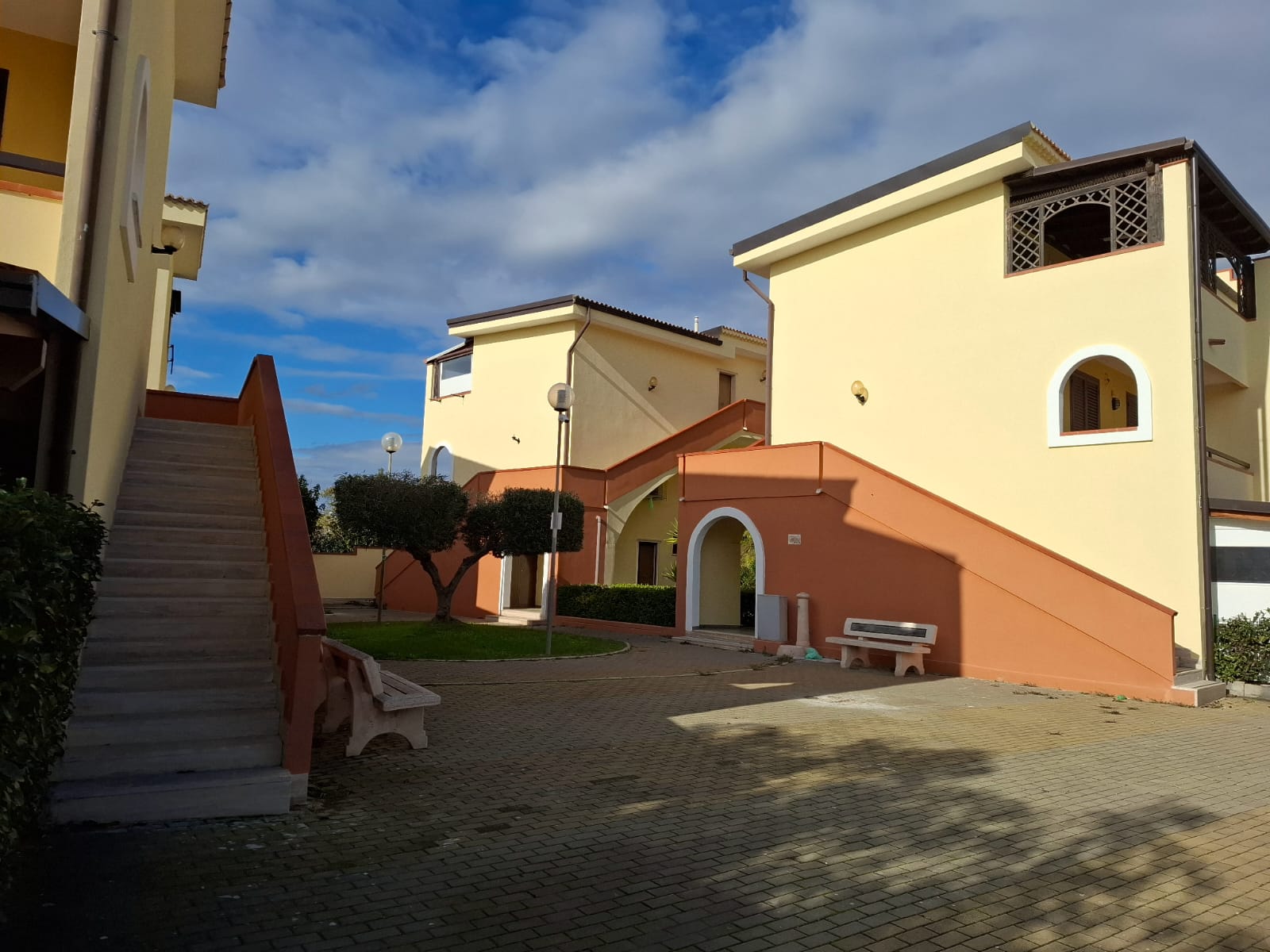 Marina di Pisticci - renovated flat on a closed estate with swimming pool.