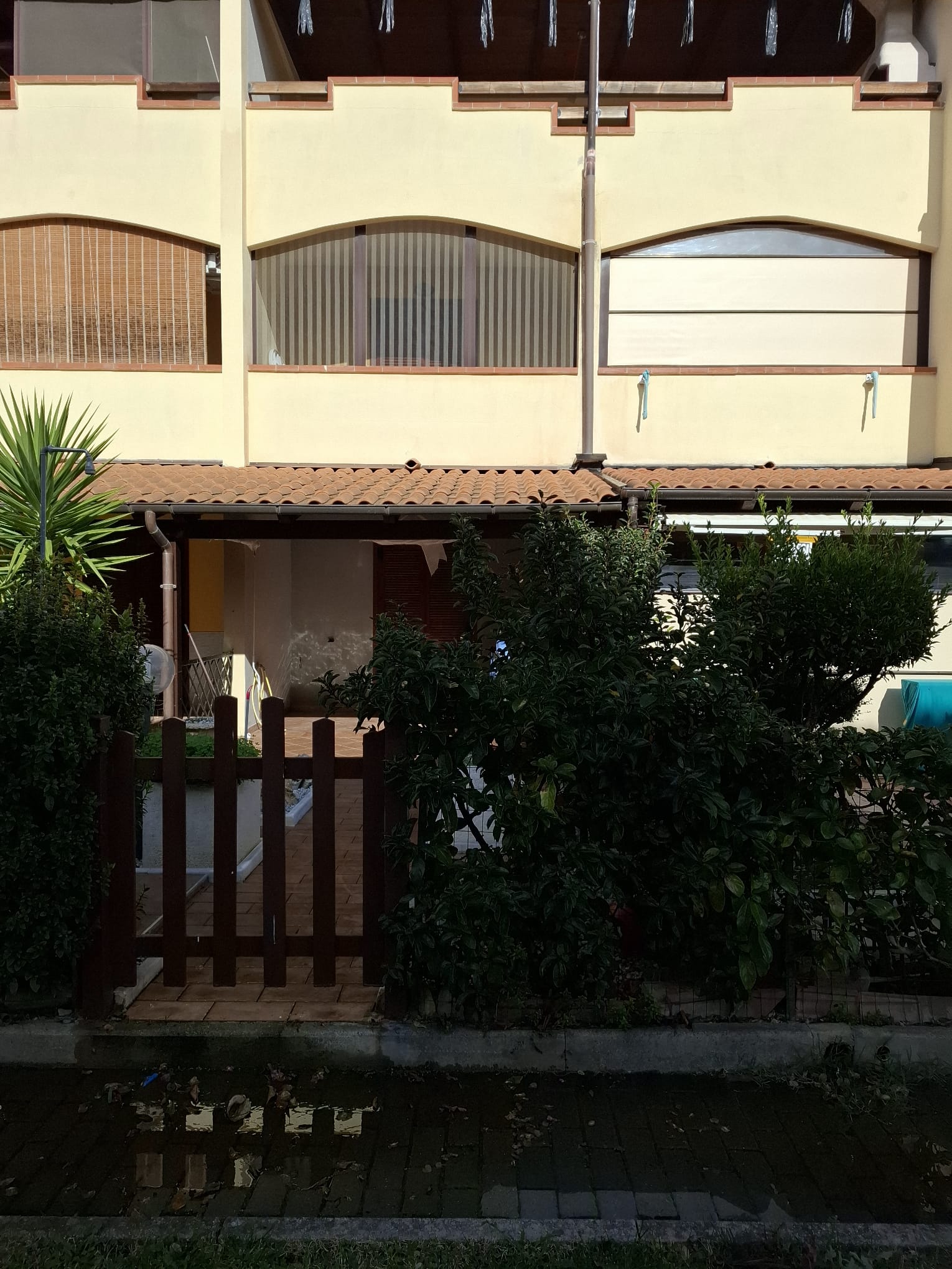 Marina di Pisticci - renovated flat on a closed estate with swimming pool.