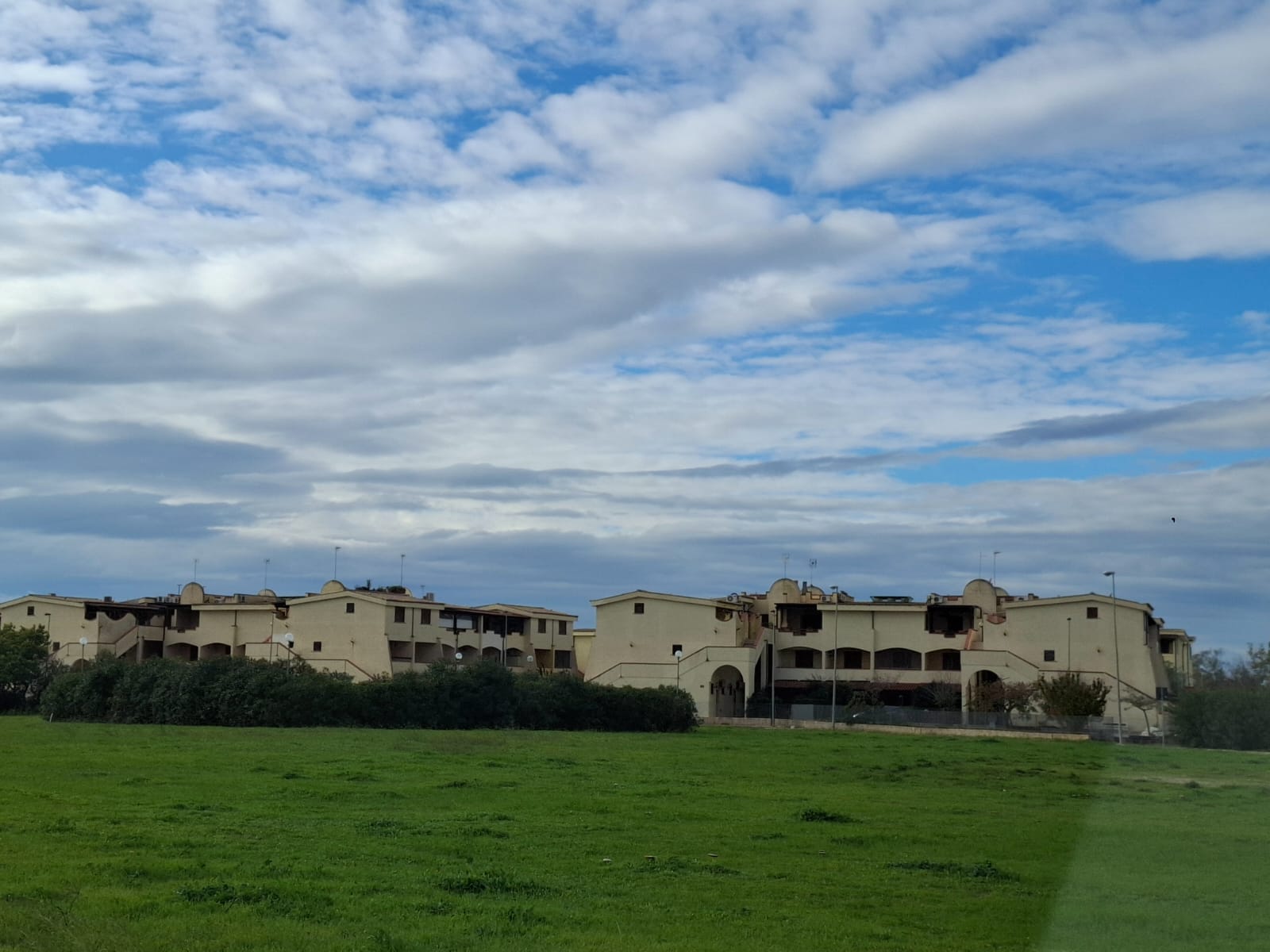 Marina di Pisticci - renovated flat on a closed estate with swimming pool.