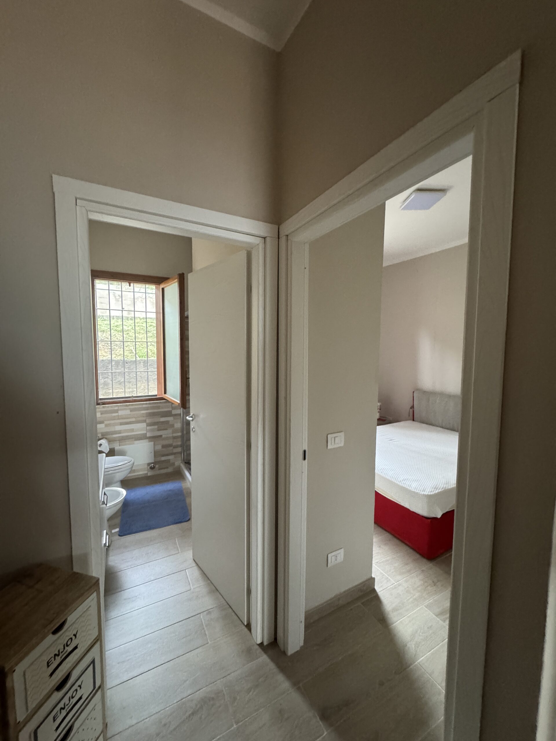 San Lucido - renovated flat with terrace, close to nature.