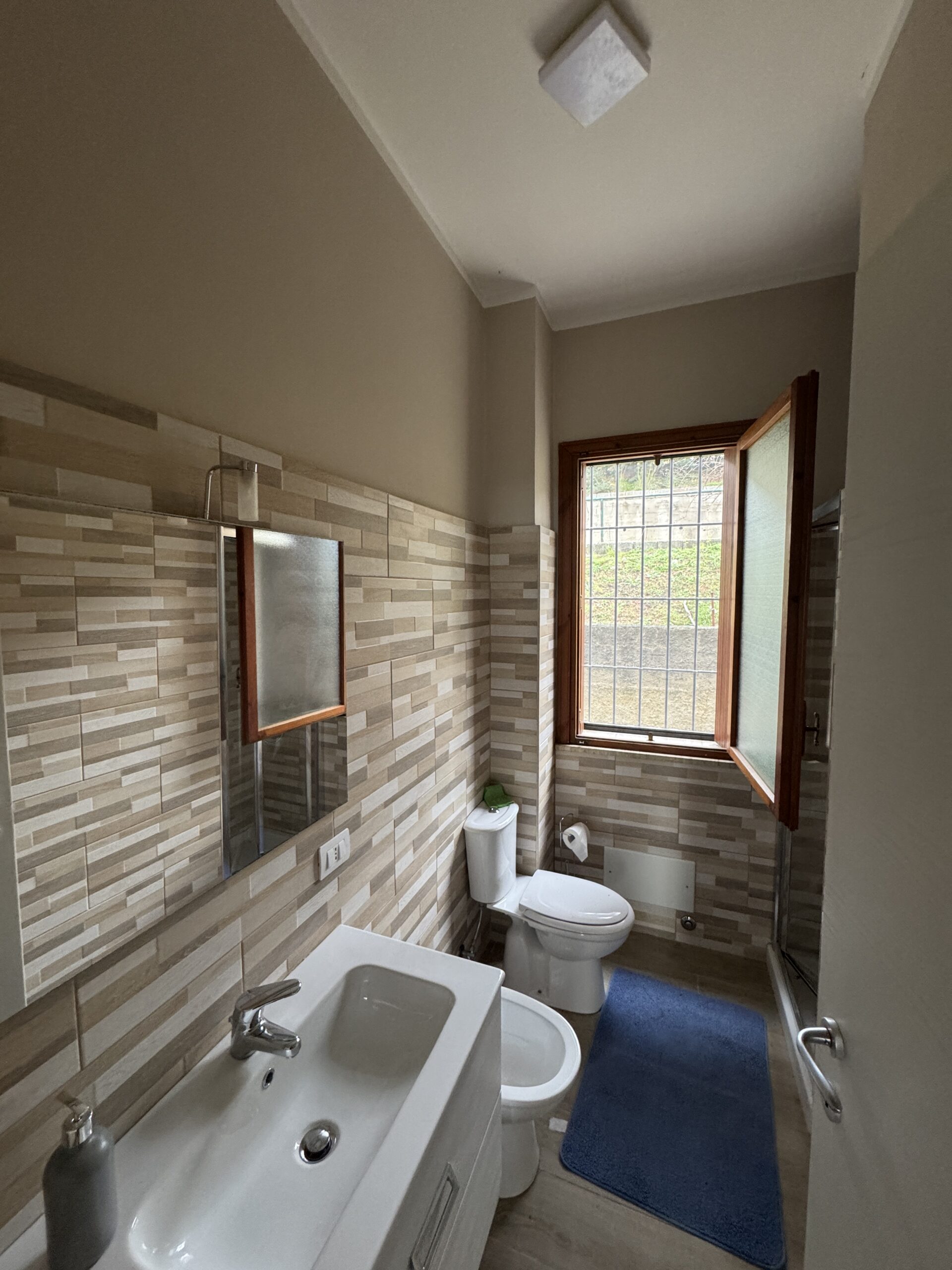 San Lucido - renovated flat with terrace, close to nature.