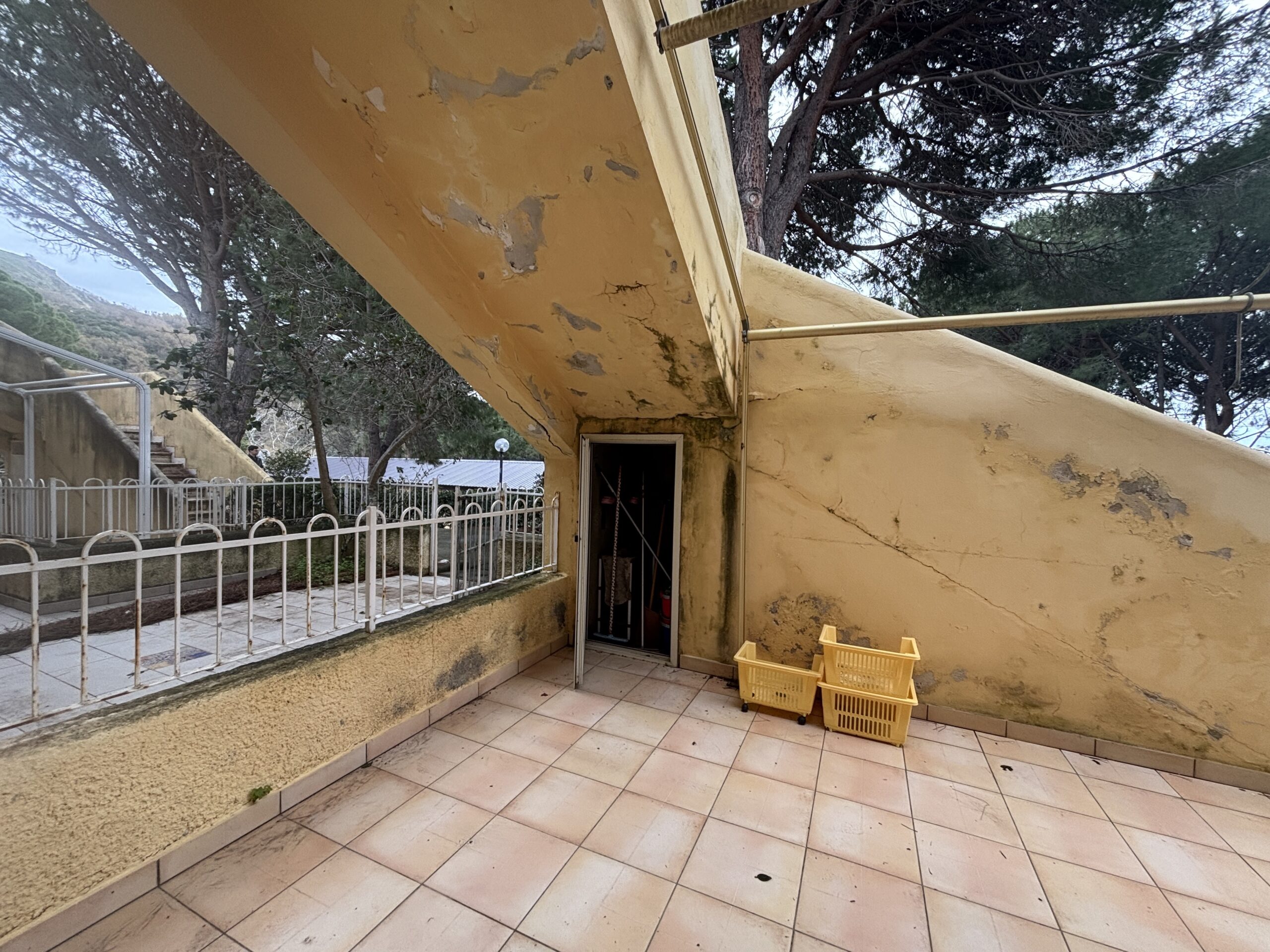 Cosy flat with terrace, close to the sea - San Lucido.