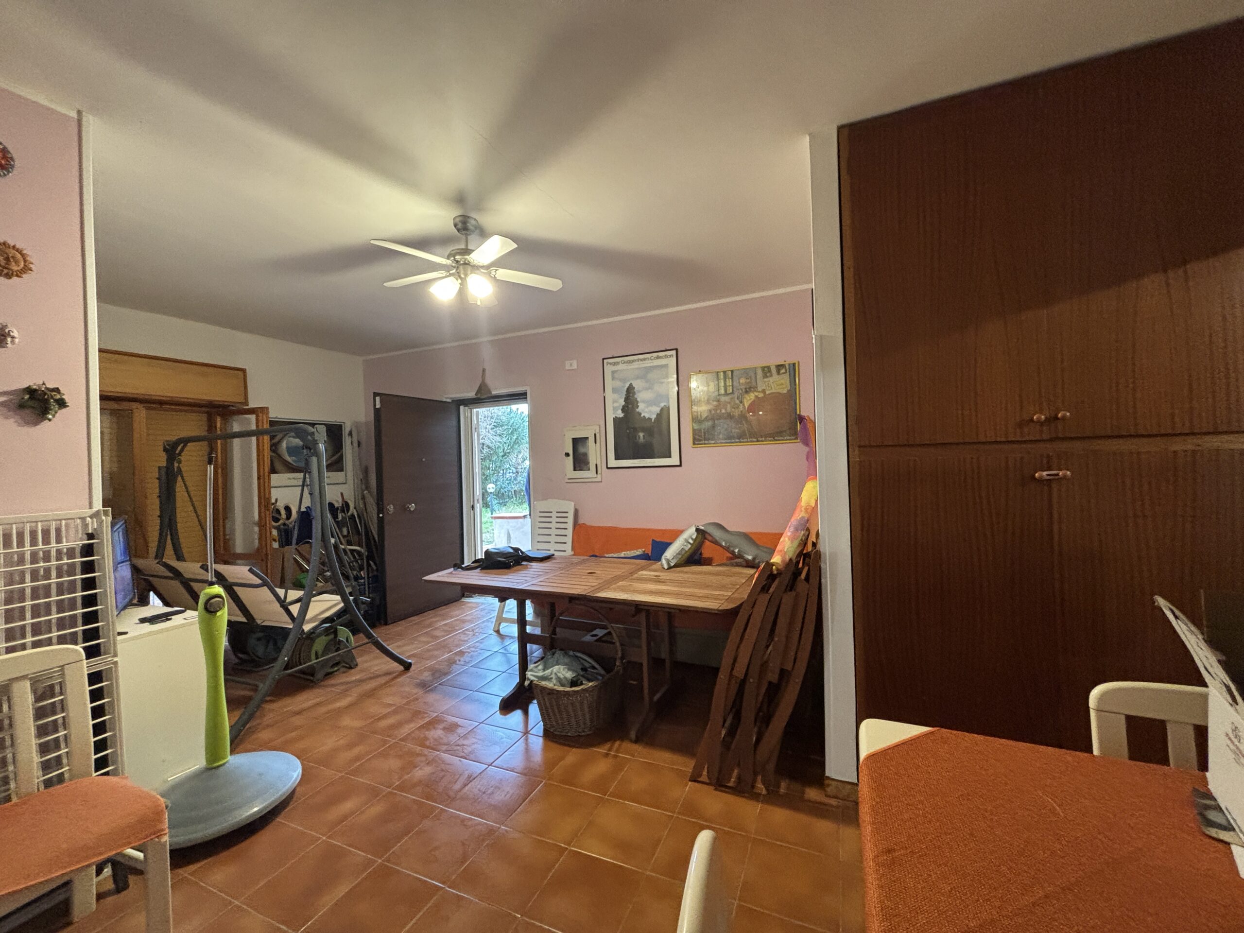 Home a few steps from the sea.