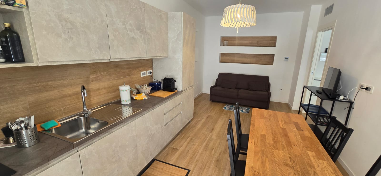 Two bedroom flat with direct beach access.