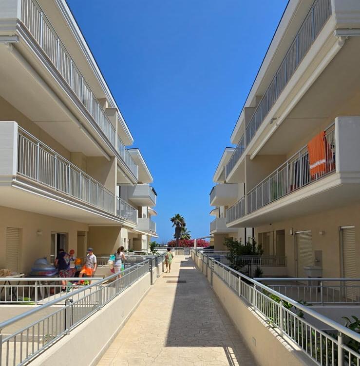 Two bedroom flat with direct beach access.