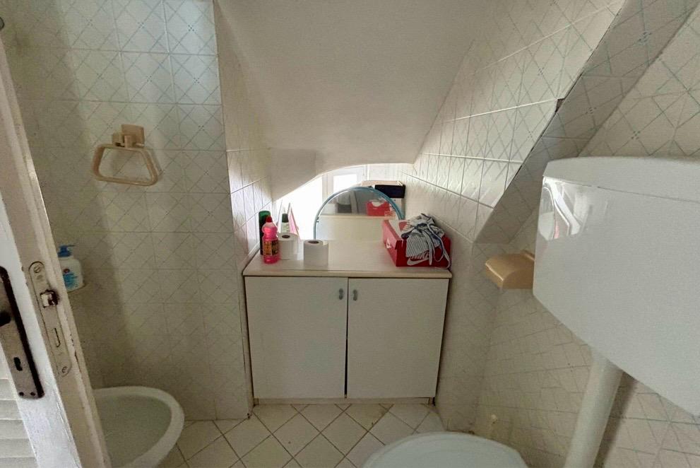 House with terrace on the Tyrrhenian Sea.