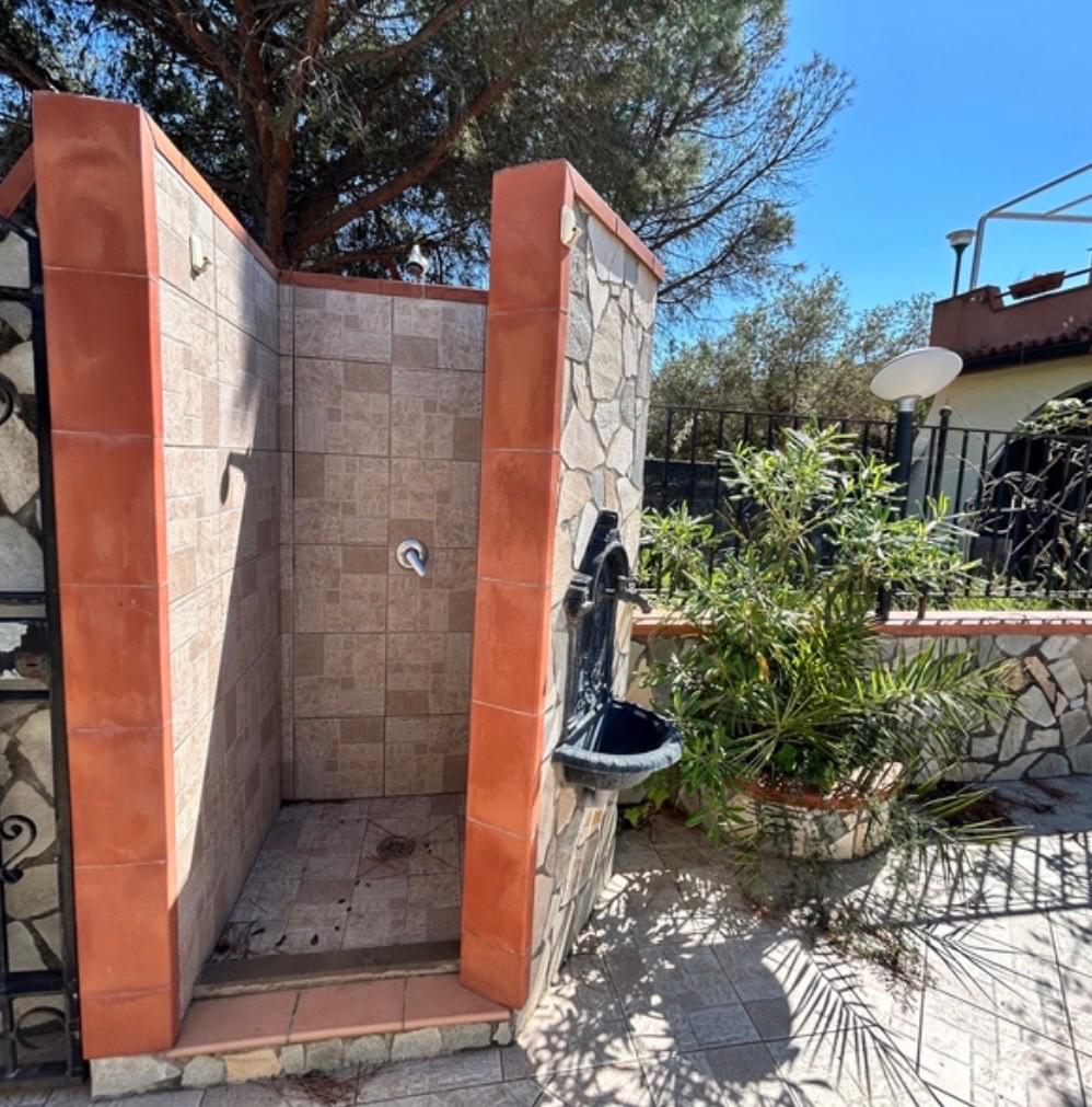 Cottage with garden in quiet location.