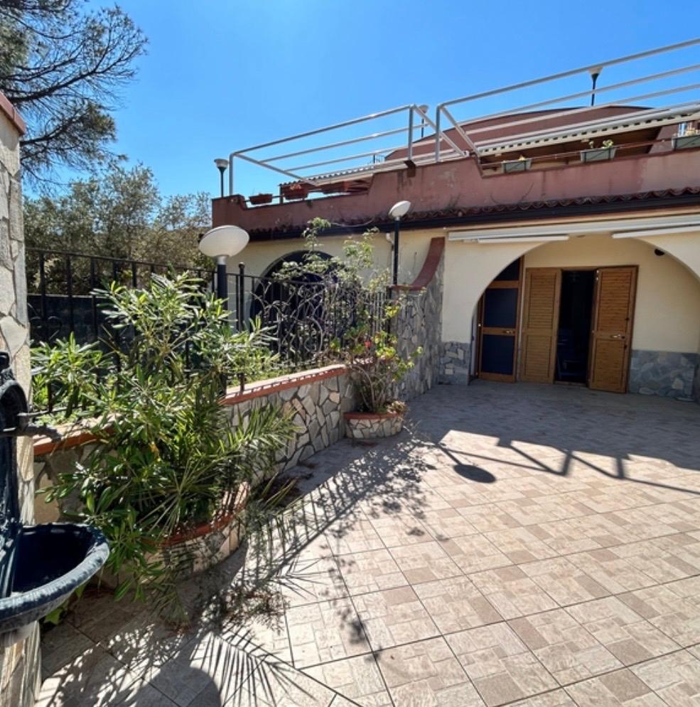 Cottage with garden in quiet location.