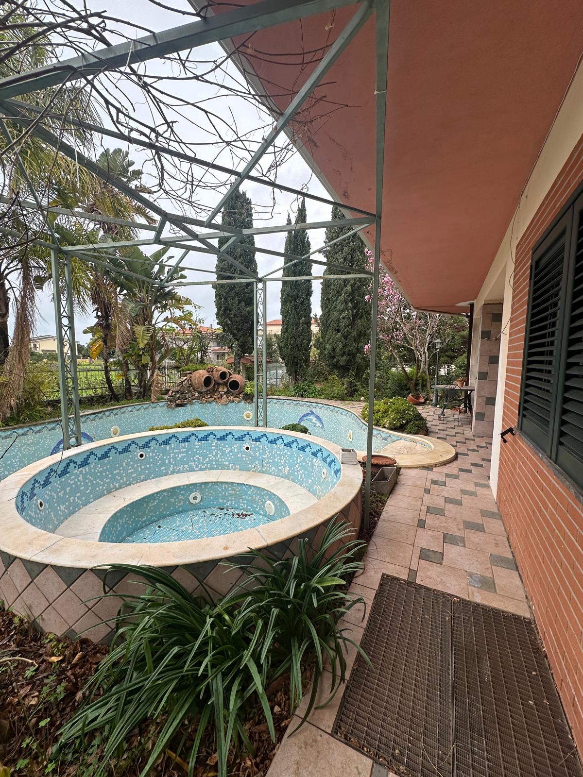 Prestige villa in the heart of the Riviera Cedars.