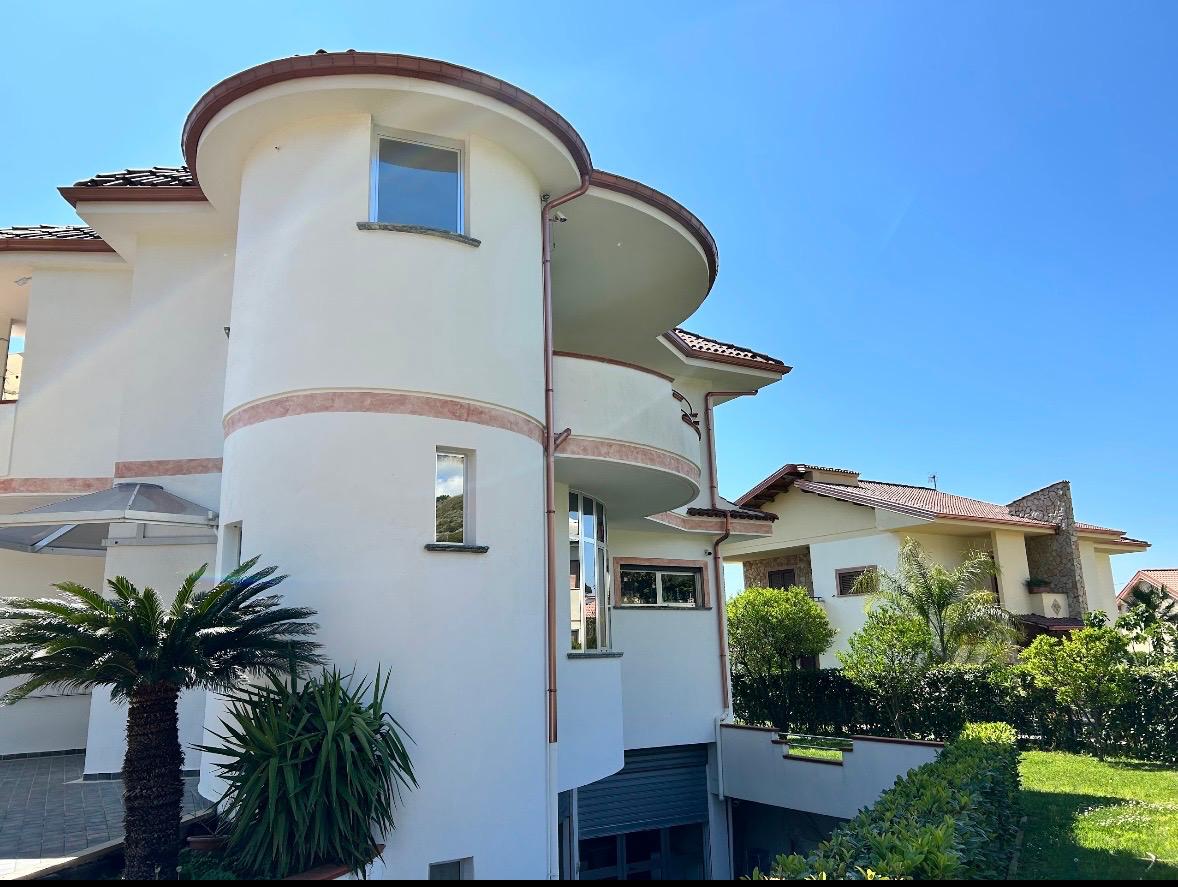 Dream villa in an exclusive neighbourhood.