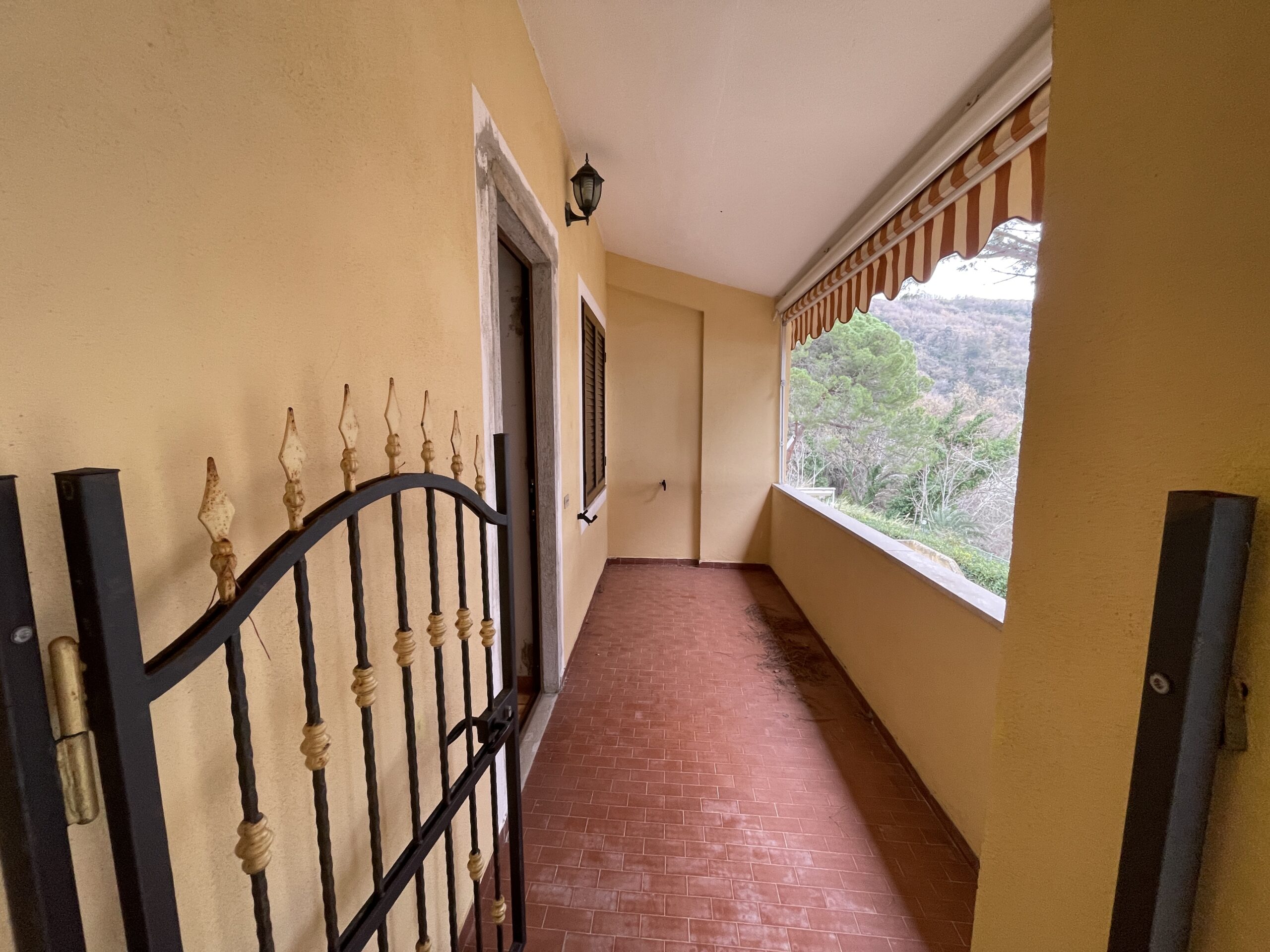 San Lucido housing with nearby airport.