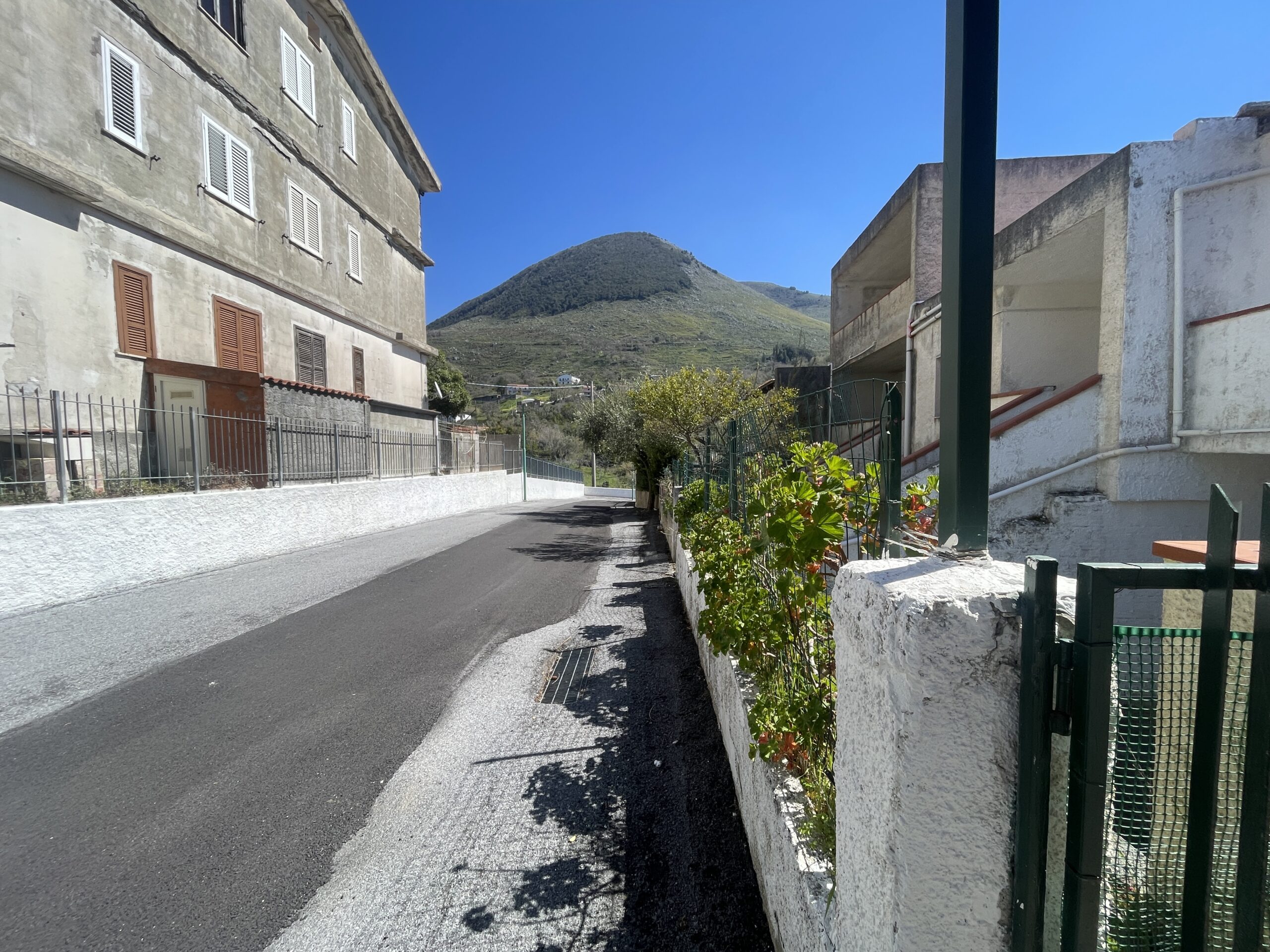 Holiday home in Maierà with terrace and courtyard.