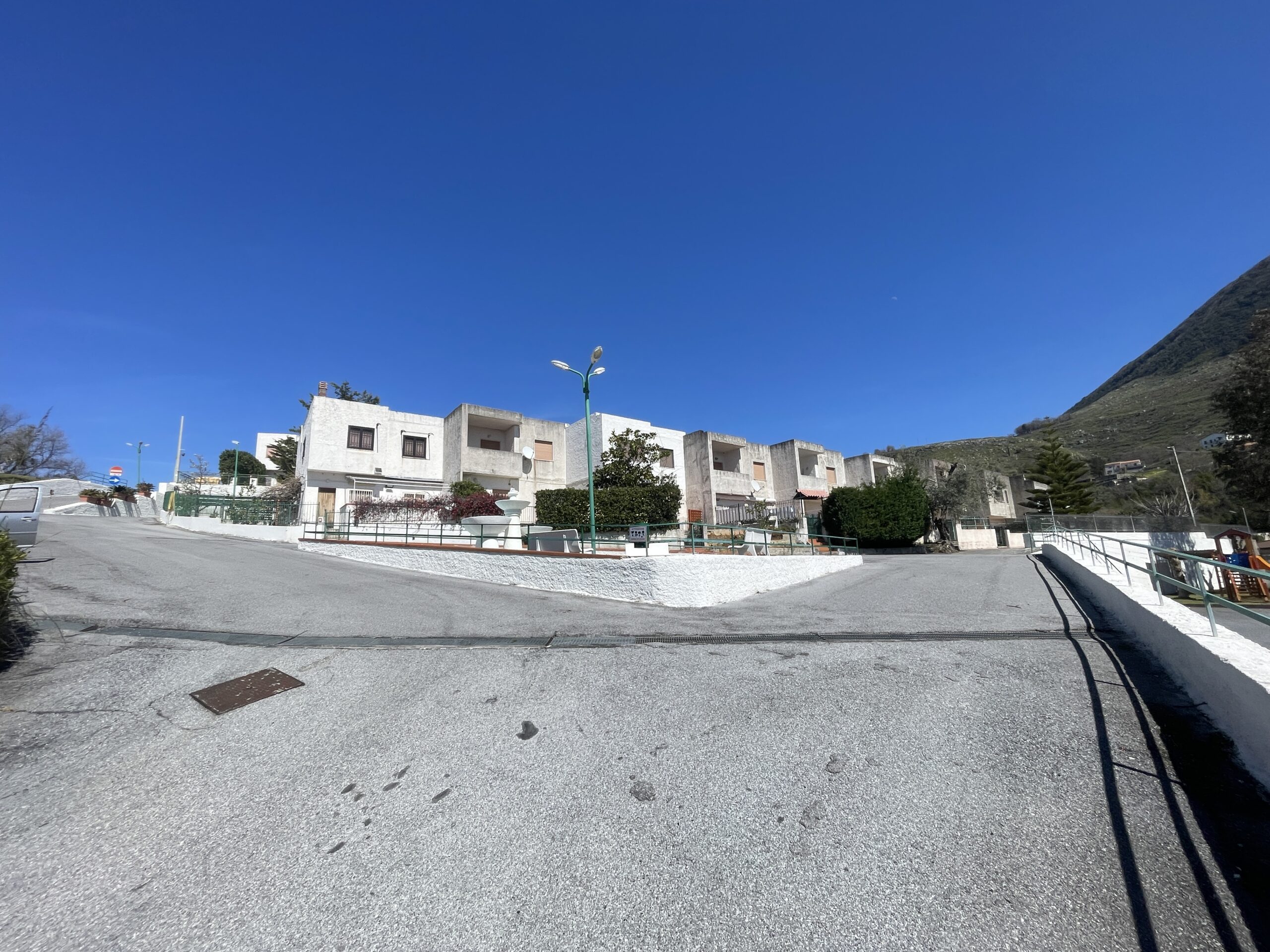 Holiday home in Maierà with terrace and courtyard.