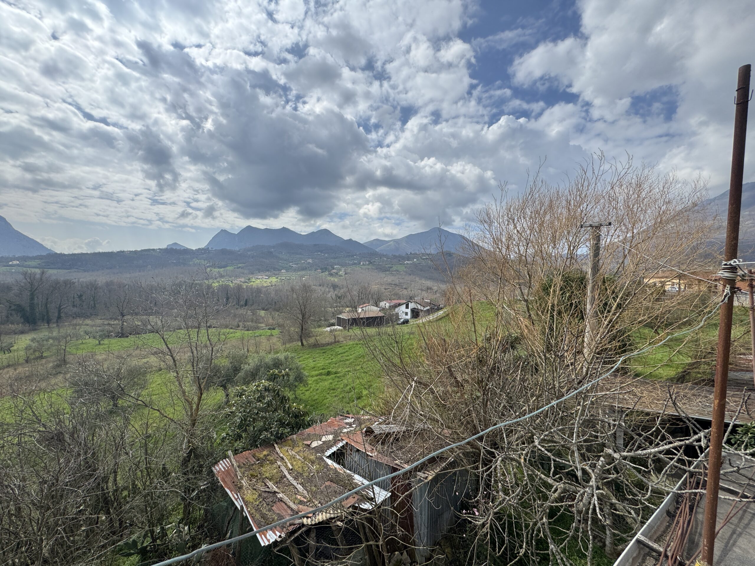 Large house in the middle of nature.