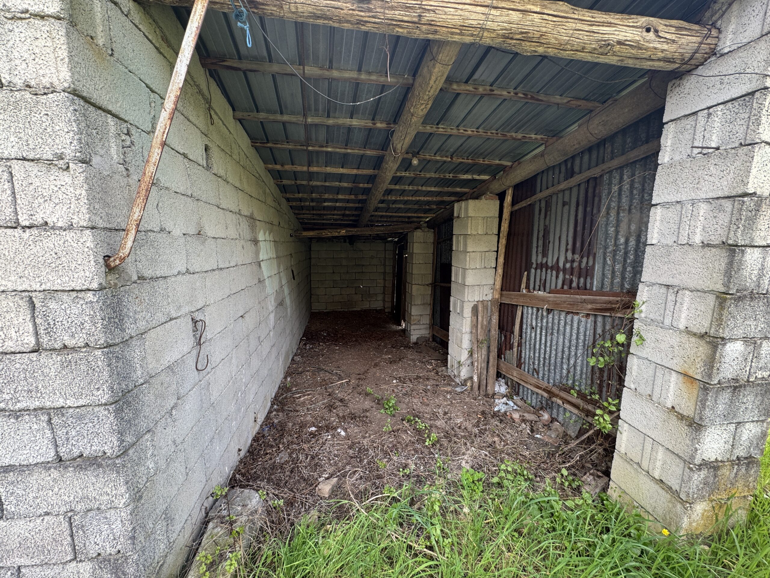 Large house in the middle of nature.