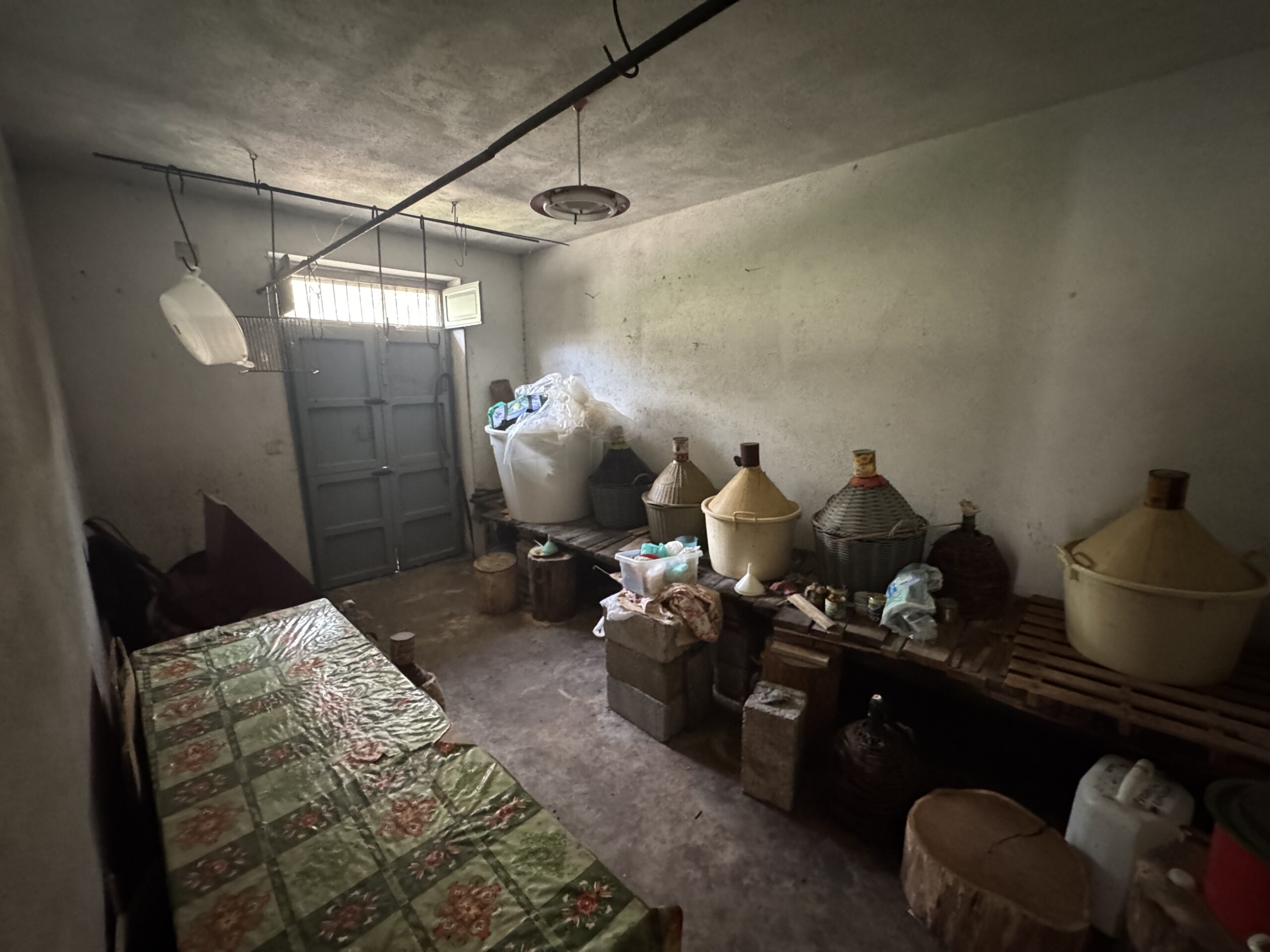 Large house in the middle of nature.