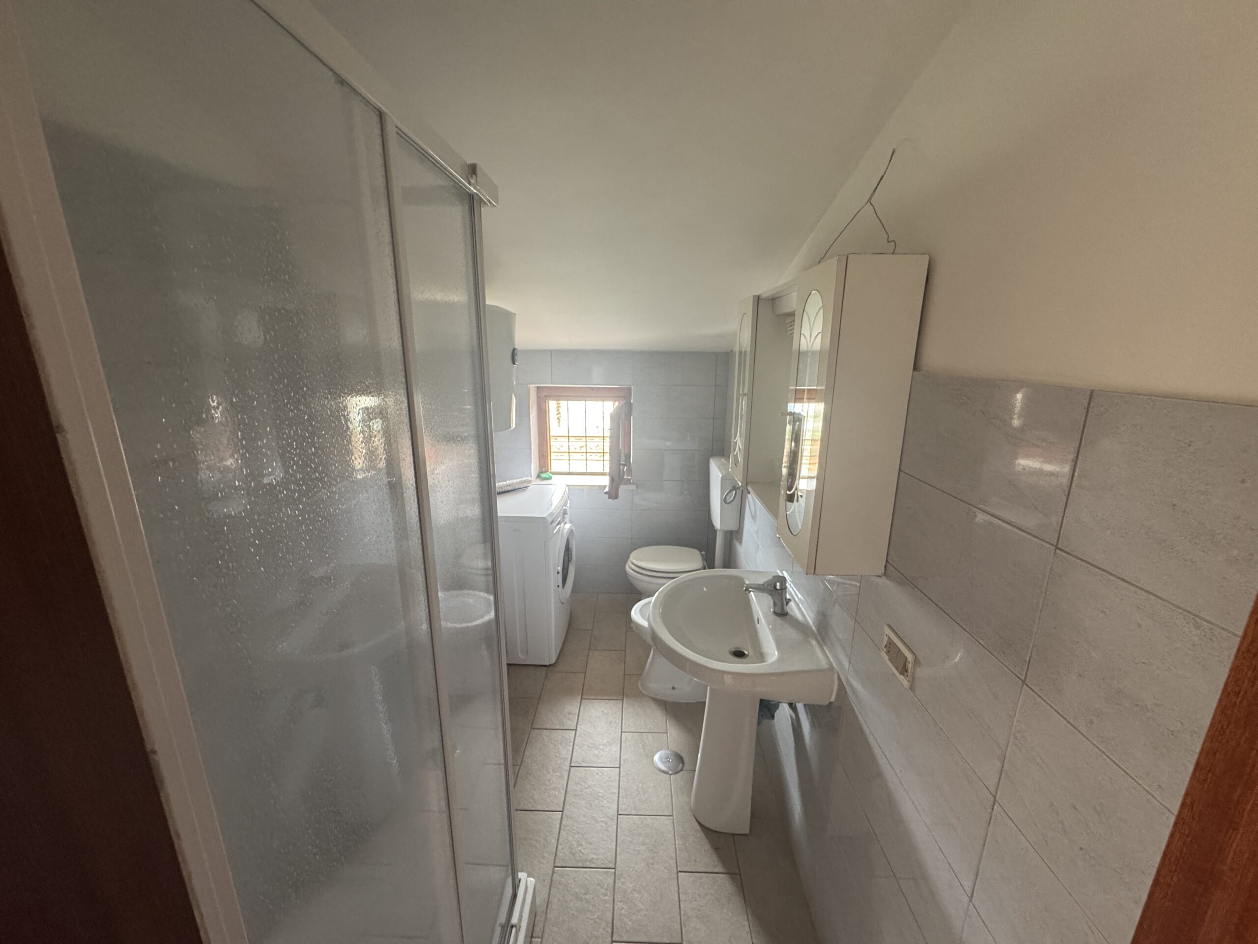 Comfortable apartment right by the sea, excellent investment