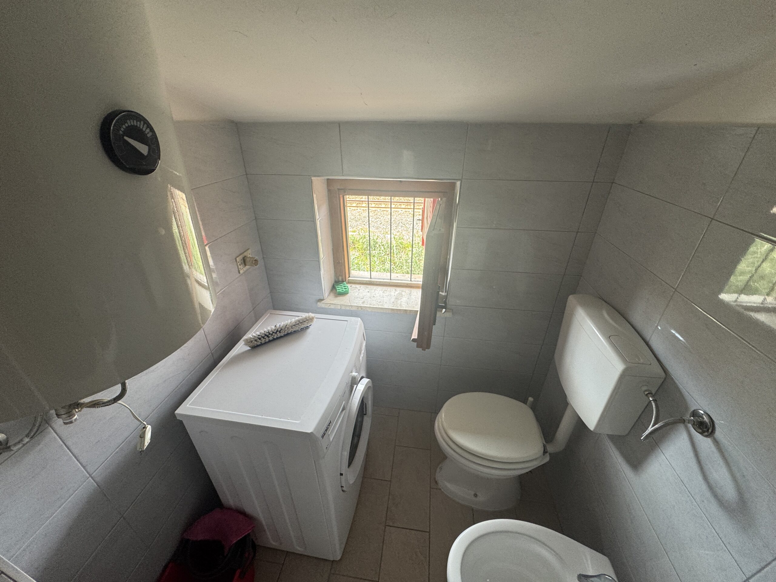 Comfortable apartment right by the sea, excellent investment