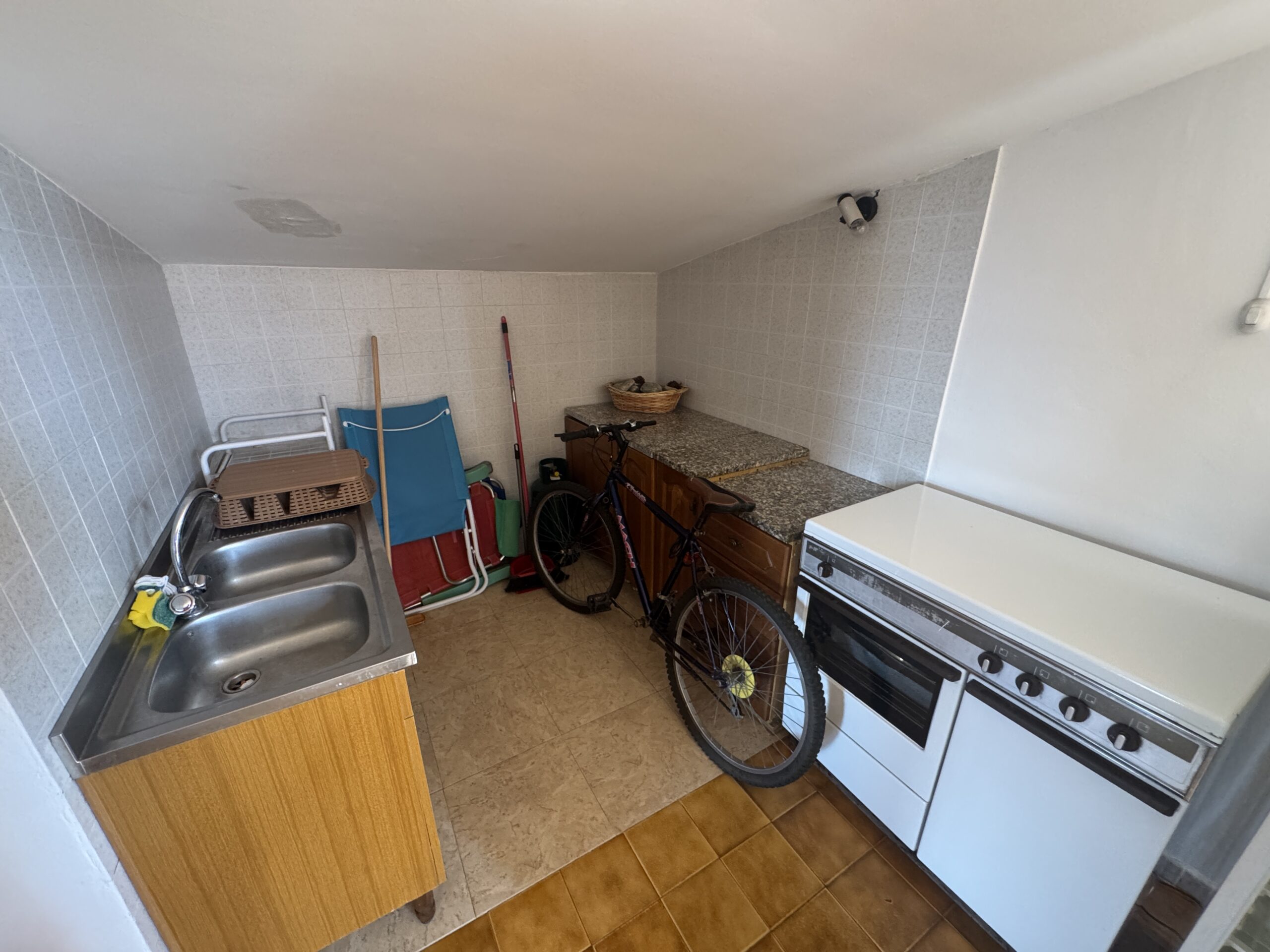 Apartment in Torremezzo di Falconara, 100 metres from the sea.