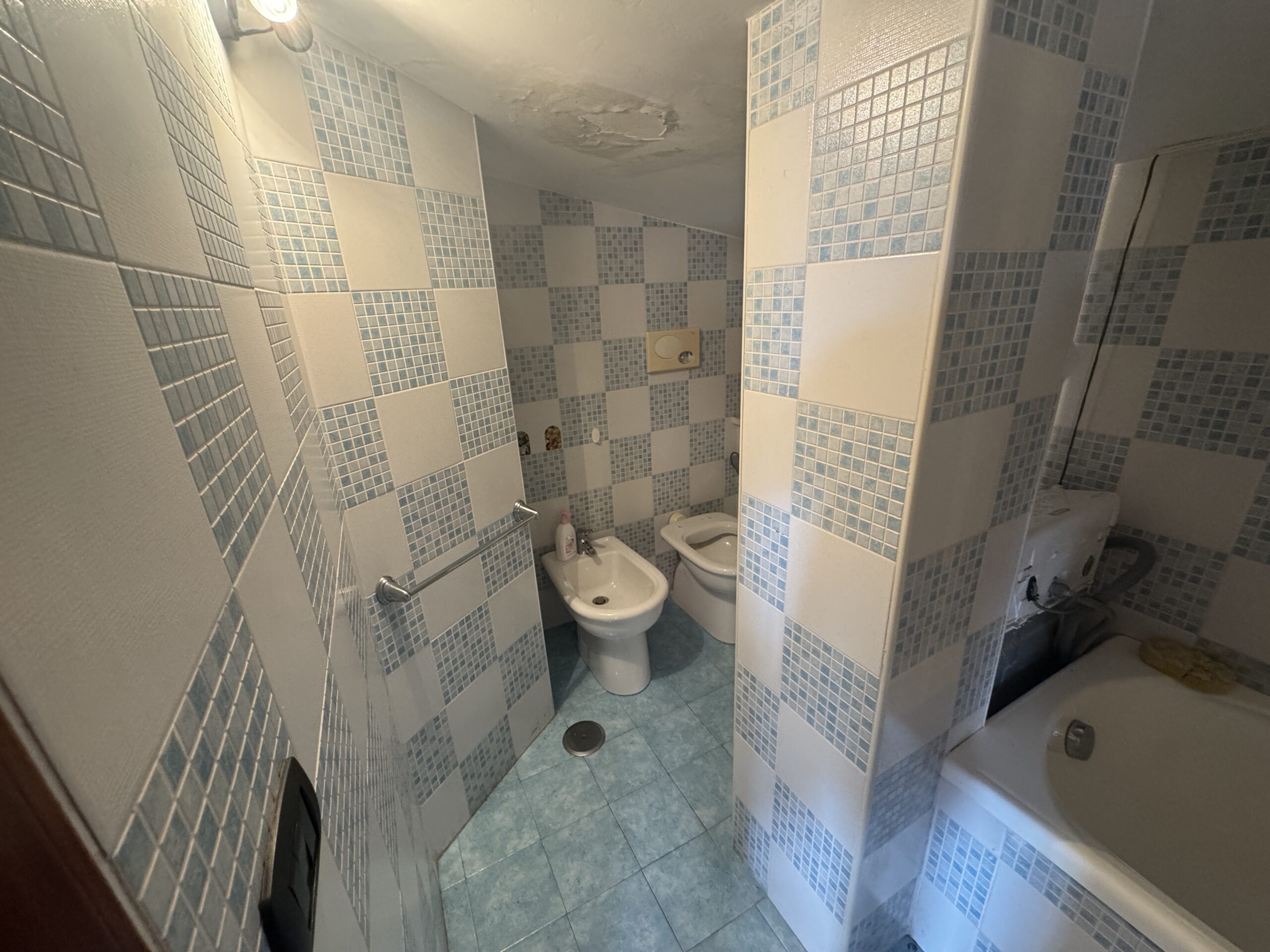 Apartment in Torremezzo di Falconara, 100 metres from the sea.