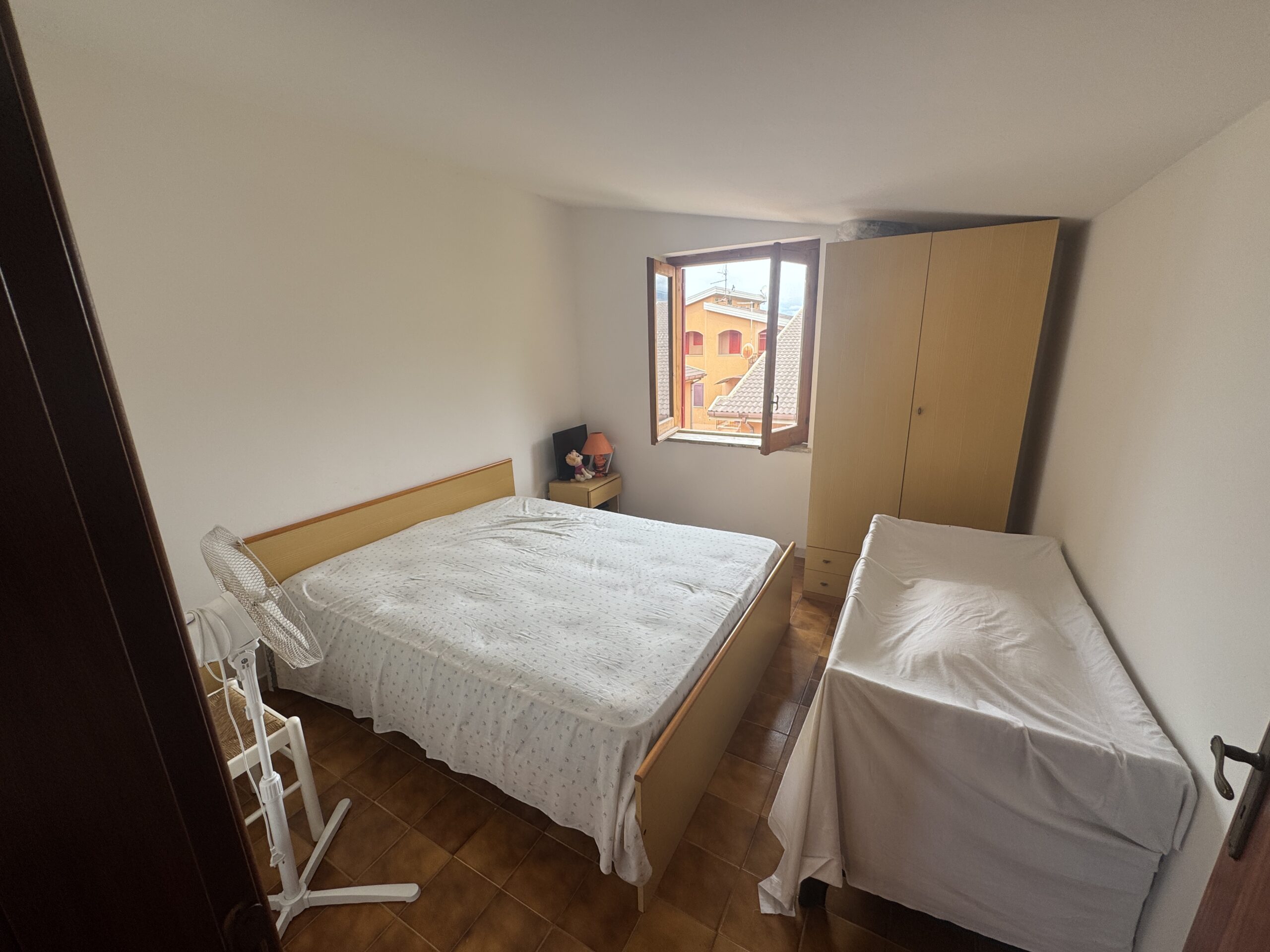 Apartment in Torremezzo di Falconara, 100 metres from the sea.