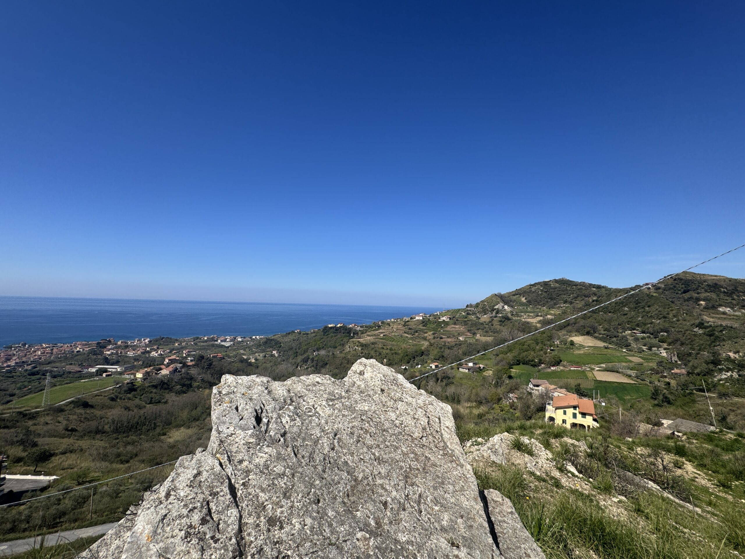 An old debris pit with large grounds and views of the Tyrrhenian Sea.