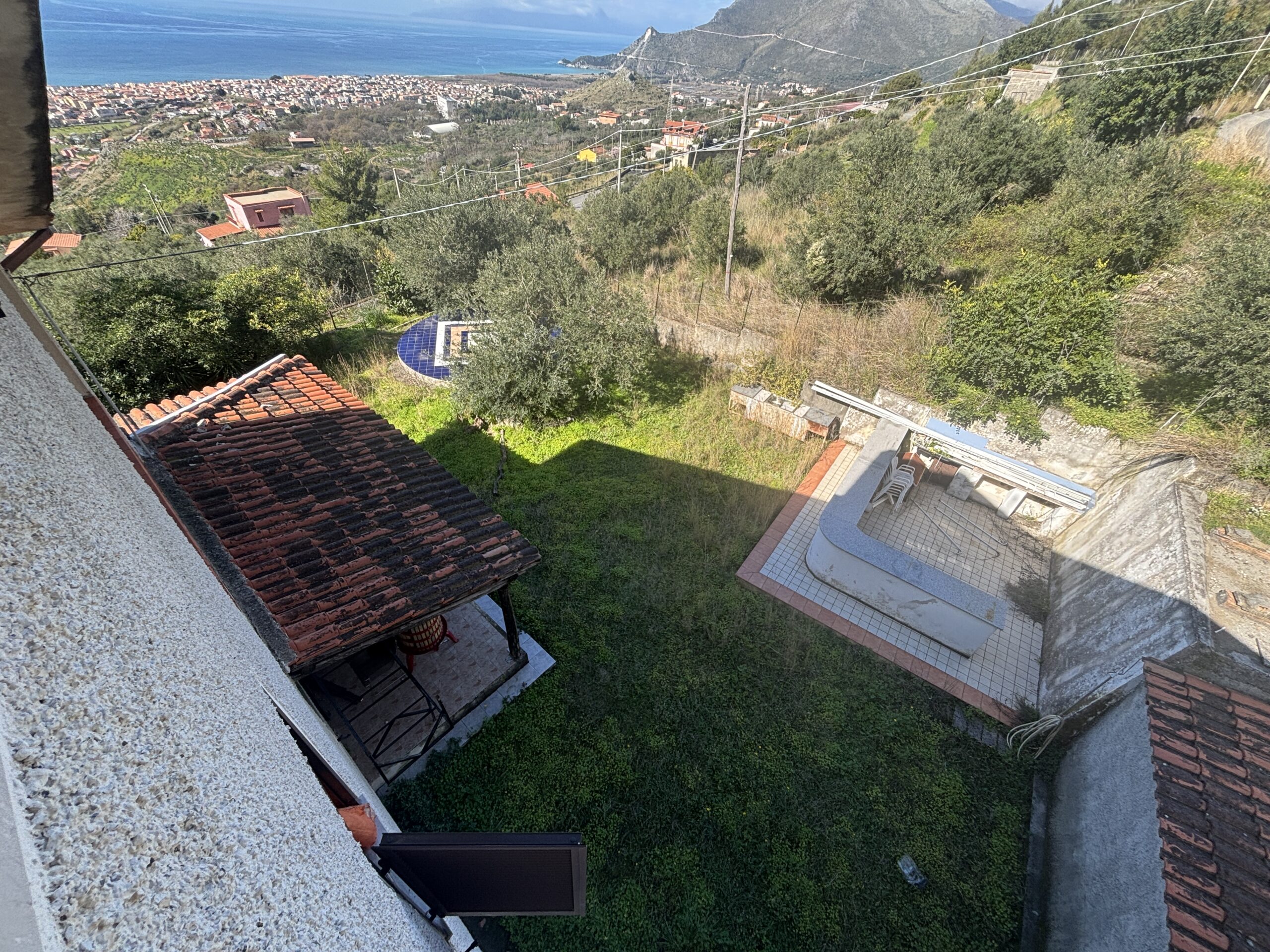 Villa a Praia a Mare con vista incredibile sul Mar Tirreno.