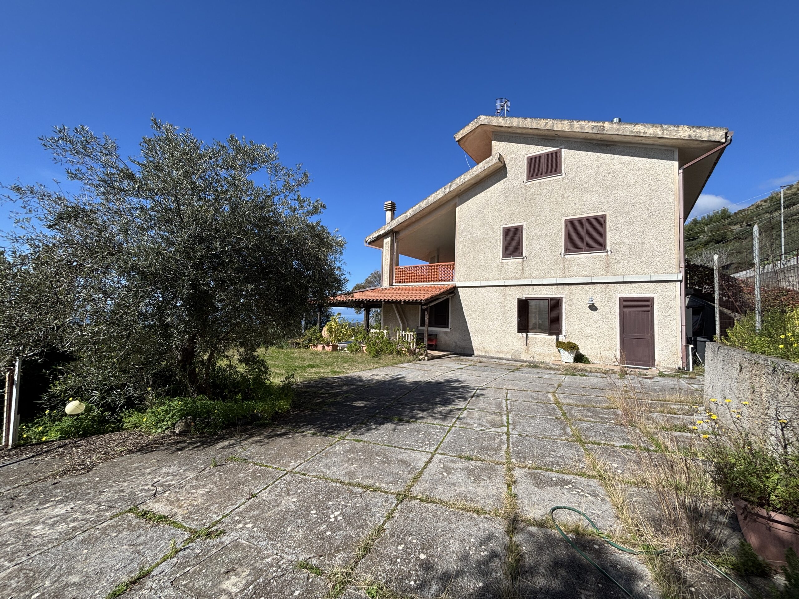 Villa a Praia a Mare con vista incredibile sul Mar Tirreno.