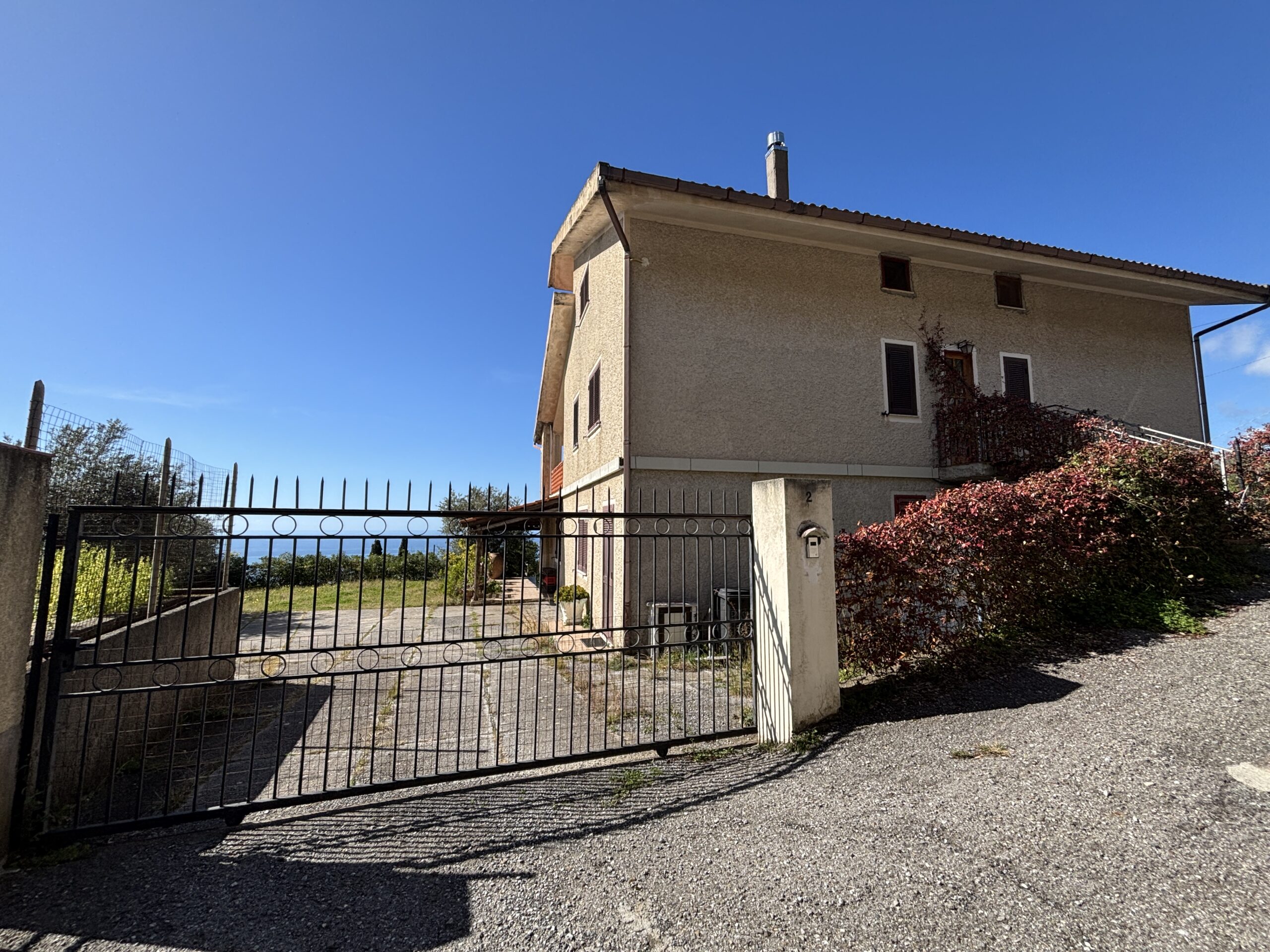 Villa a Praia a Mare con vista incredibile sul Mar Tirreno.