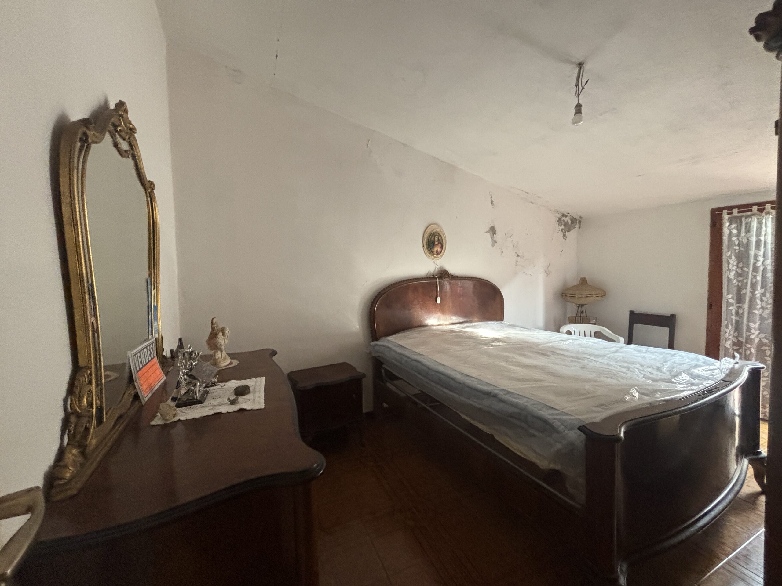 Large house in the historic centre of Bonifati.