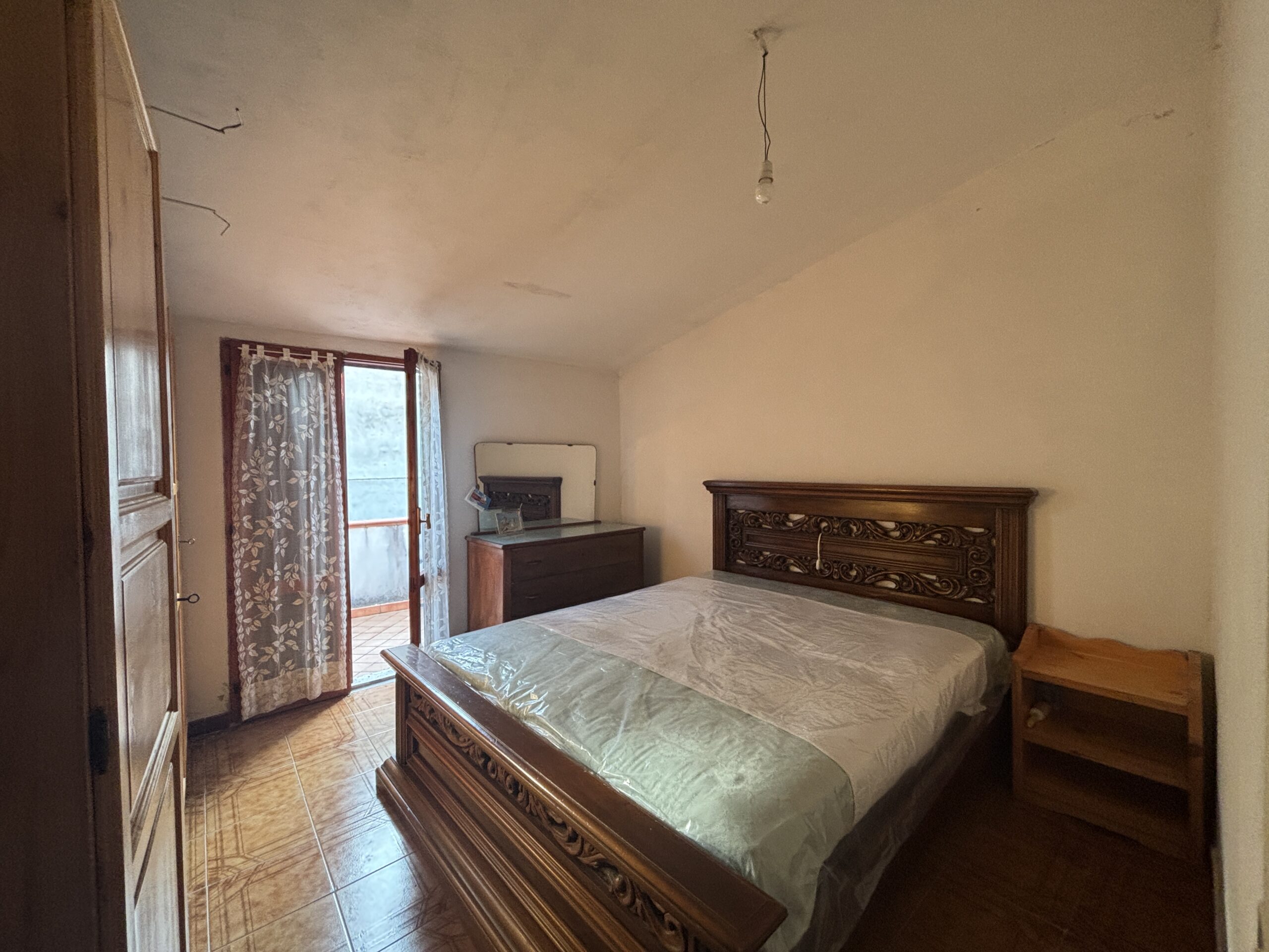 Large house in the historic centre of Bonifati.