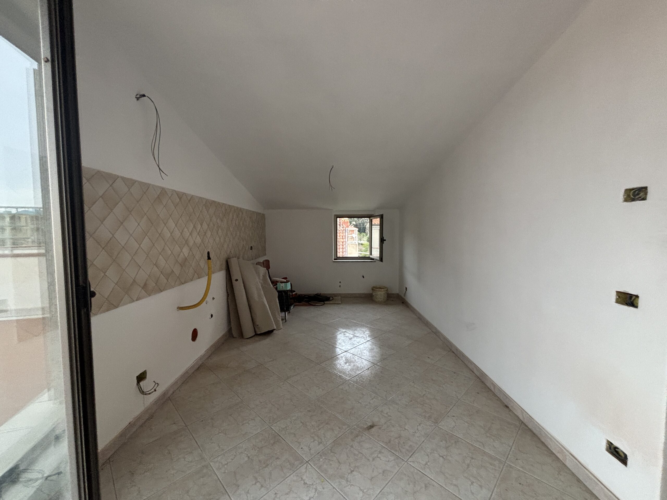 A flat with terrace in Guardia Piemontese.