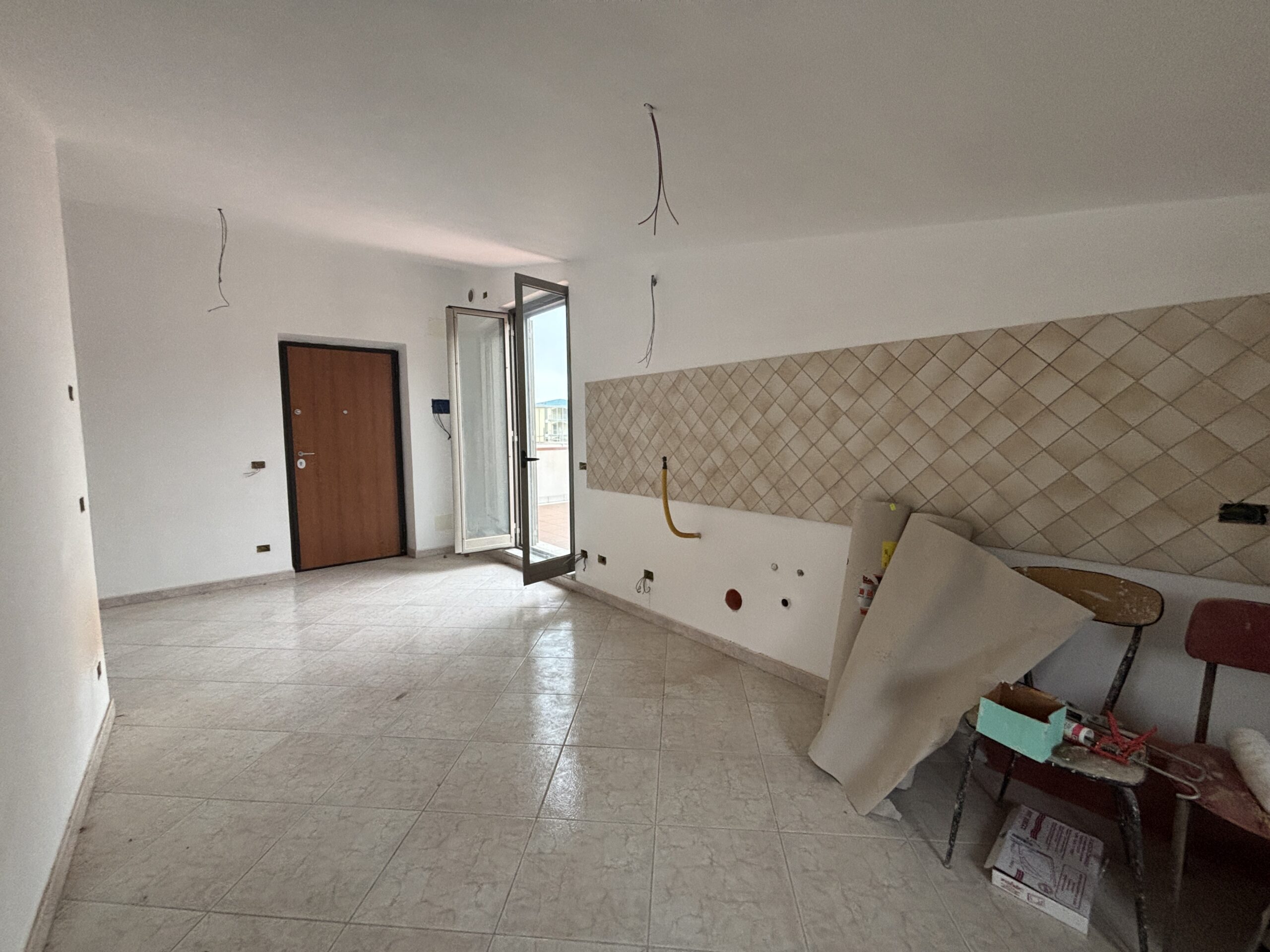 A flat with terrace in Guardia Piemontese.