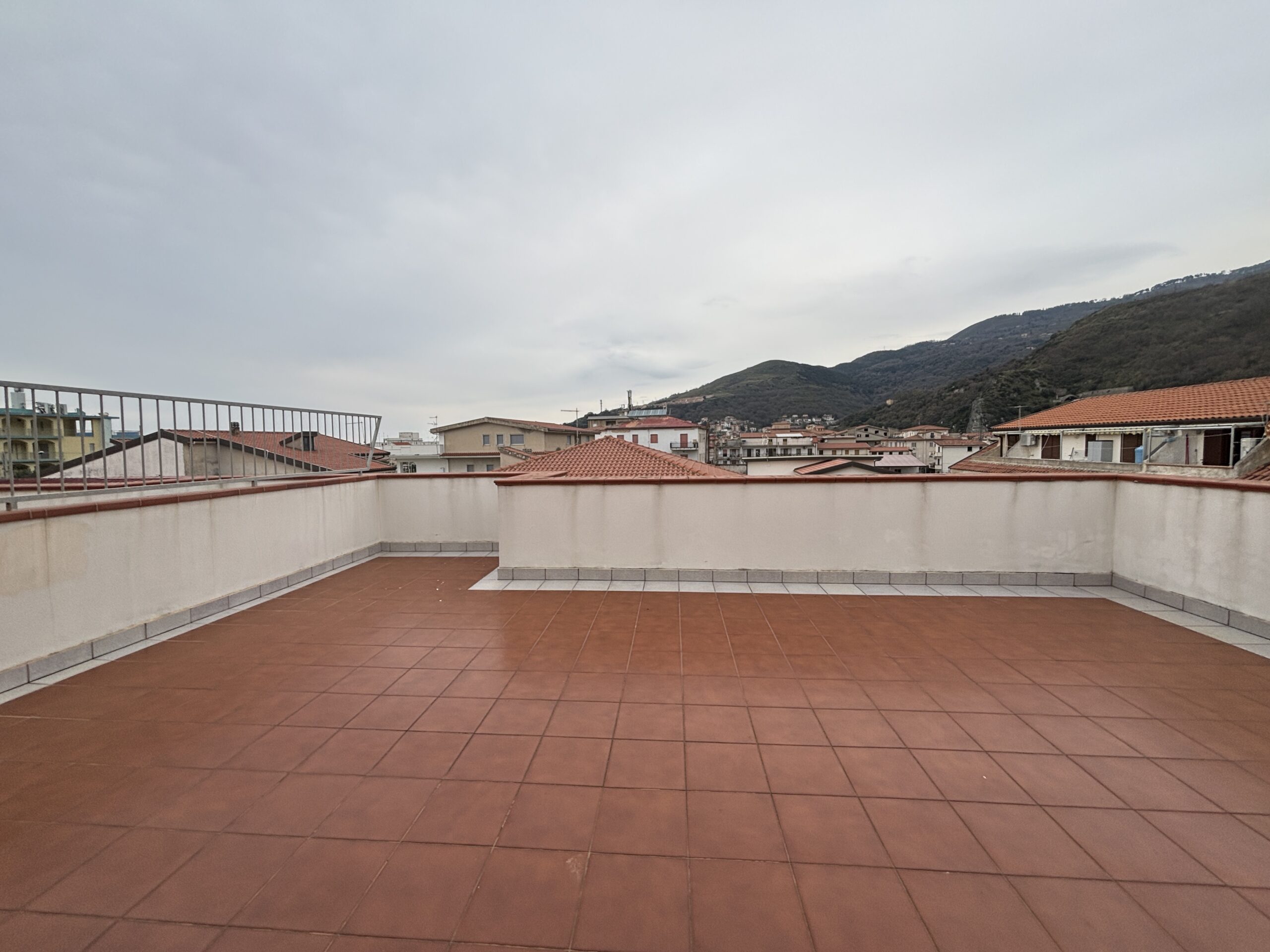 A flat with terrace in Guardia Piemontese.