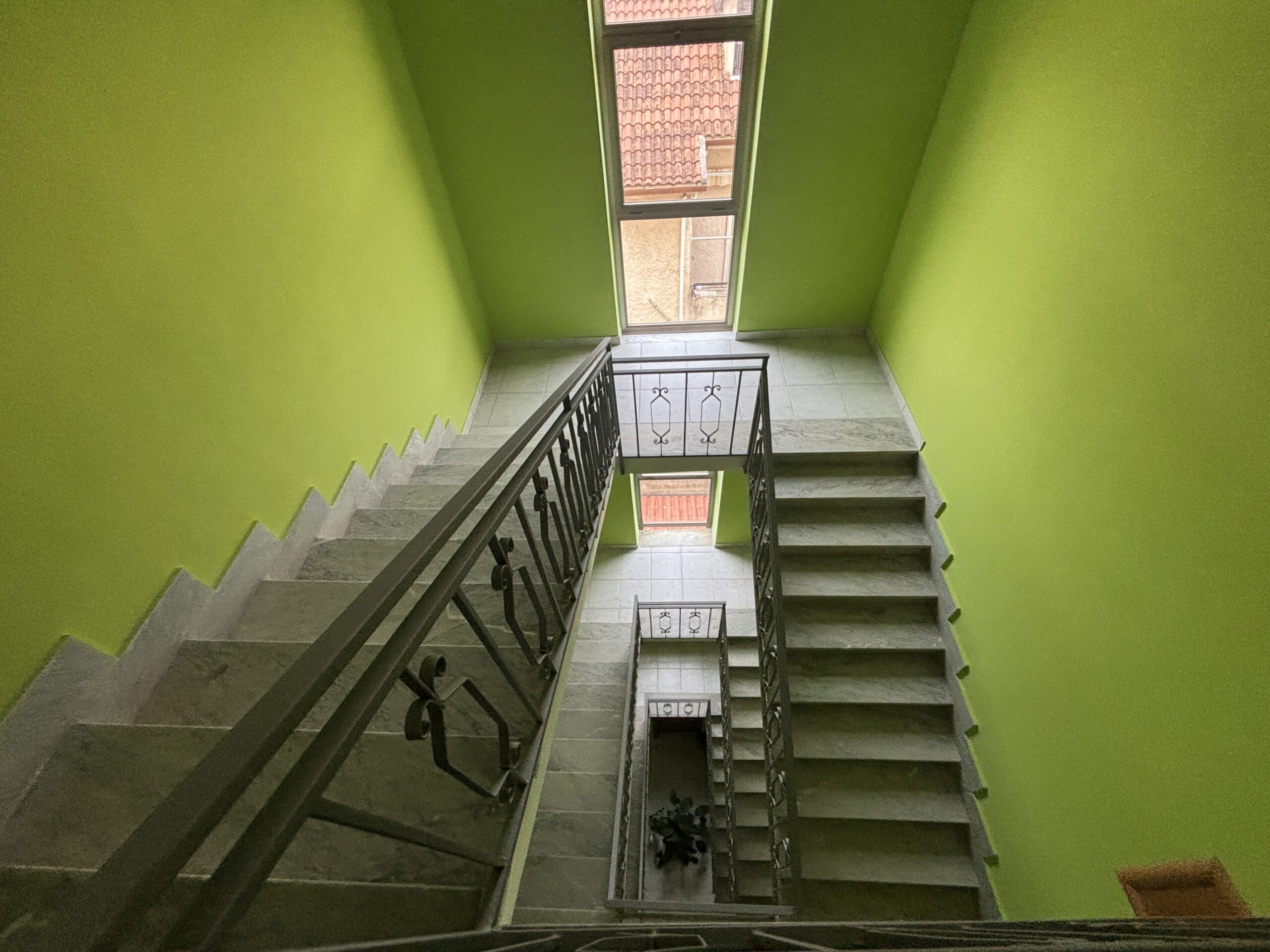 A flat with terrace in Guardia Piemontese.