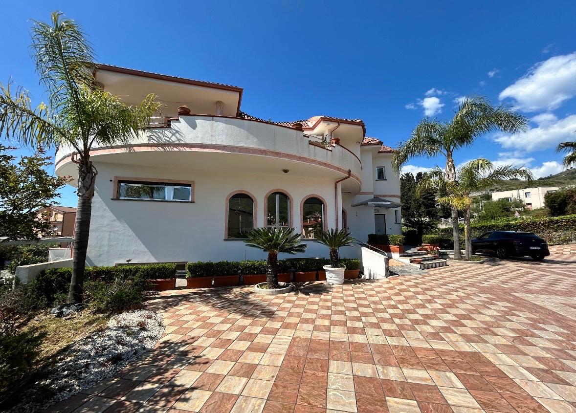 Dream villa in an exclusive neighbourhood.