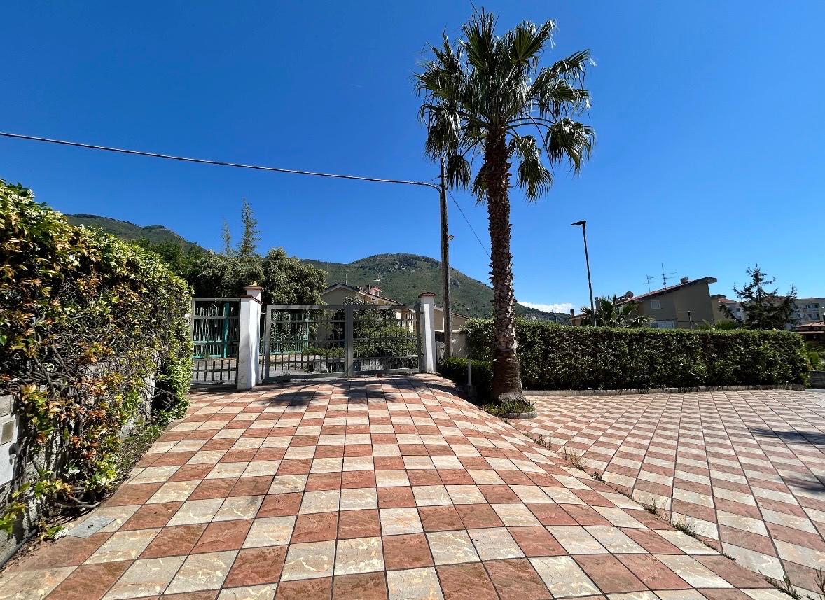 Dream villa in an exclusive neighbourhood.