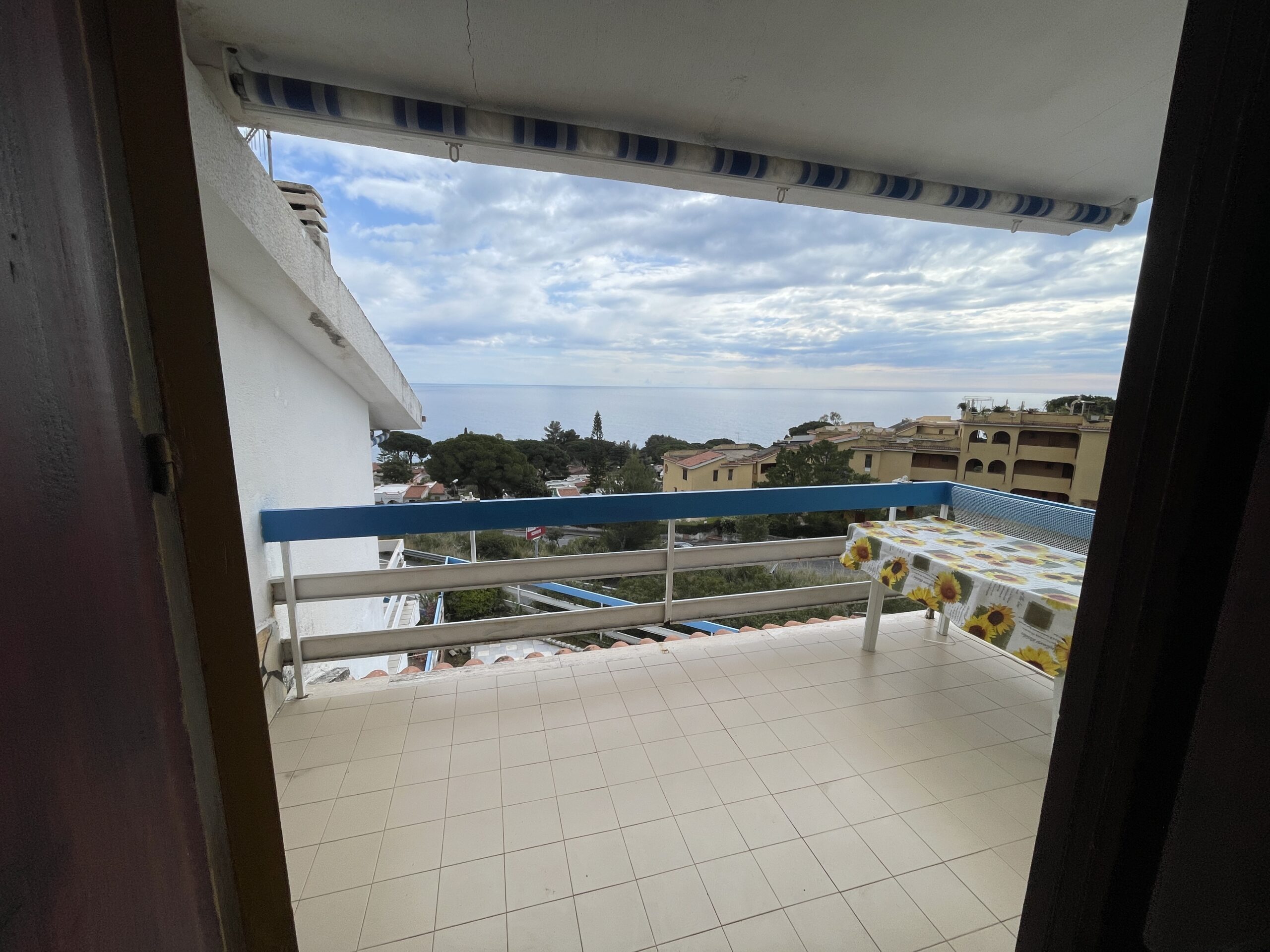 Apartment with a view of Policastro Bay