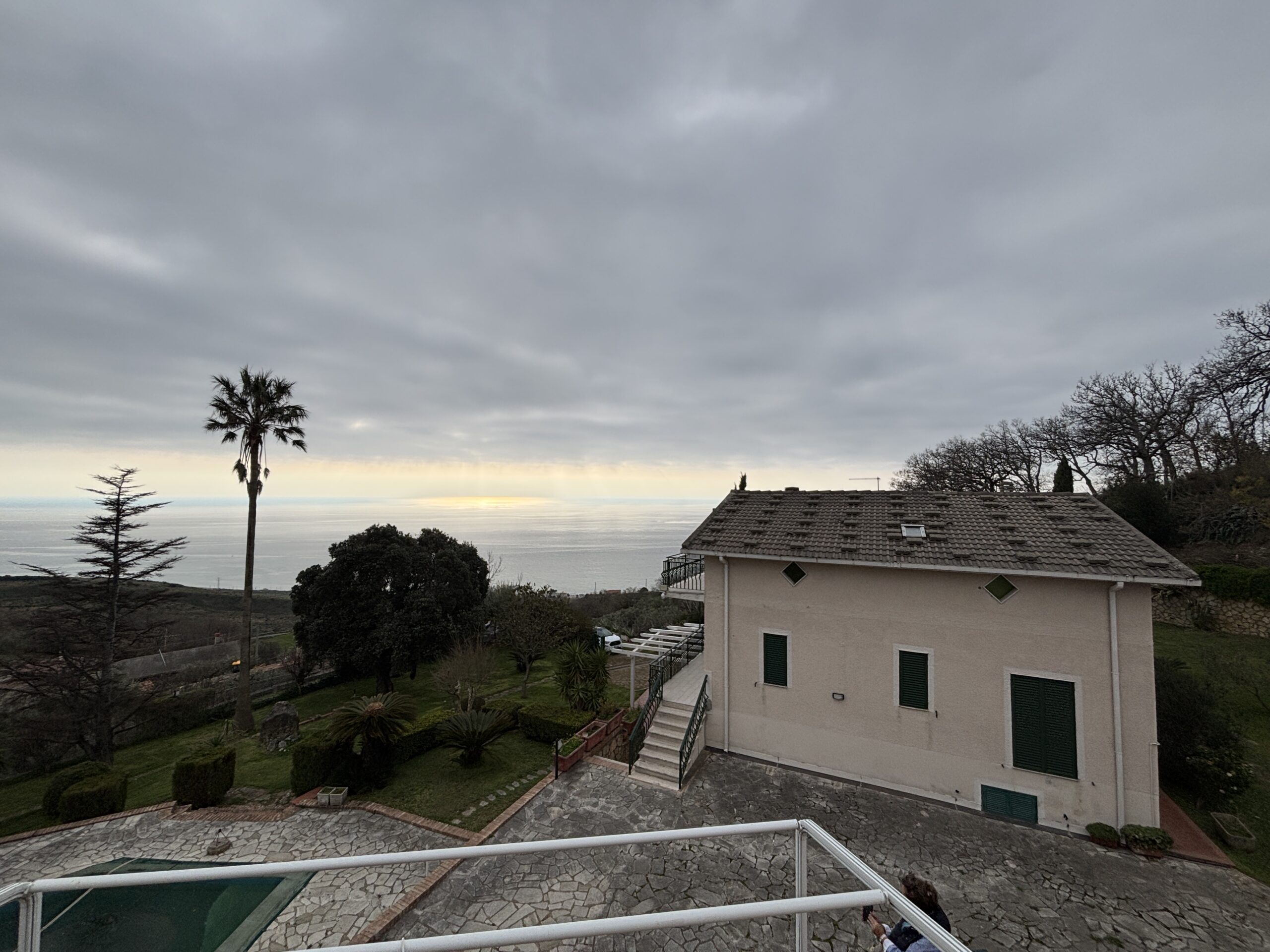 Fantastic property with views of the Tyrrhenian Sea