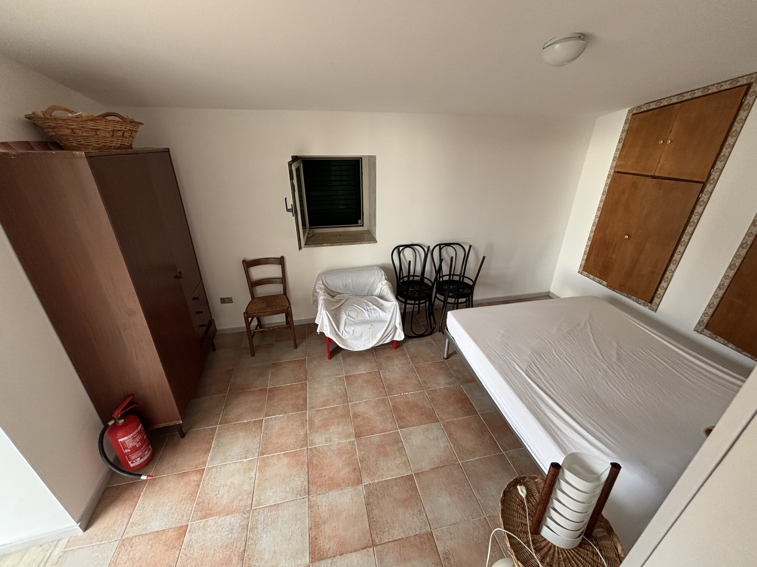 Fantastic property with views of the Tyrrhenian Sea