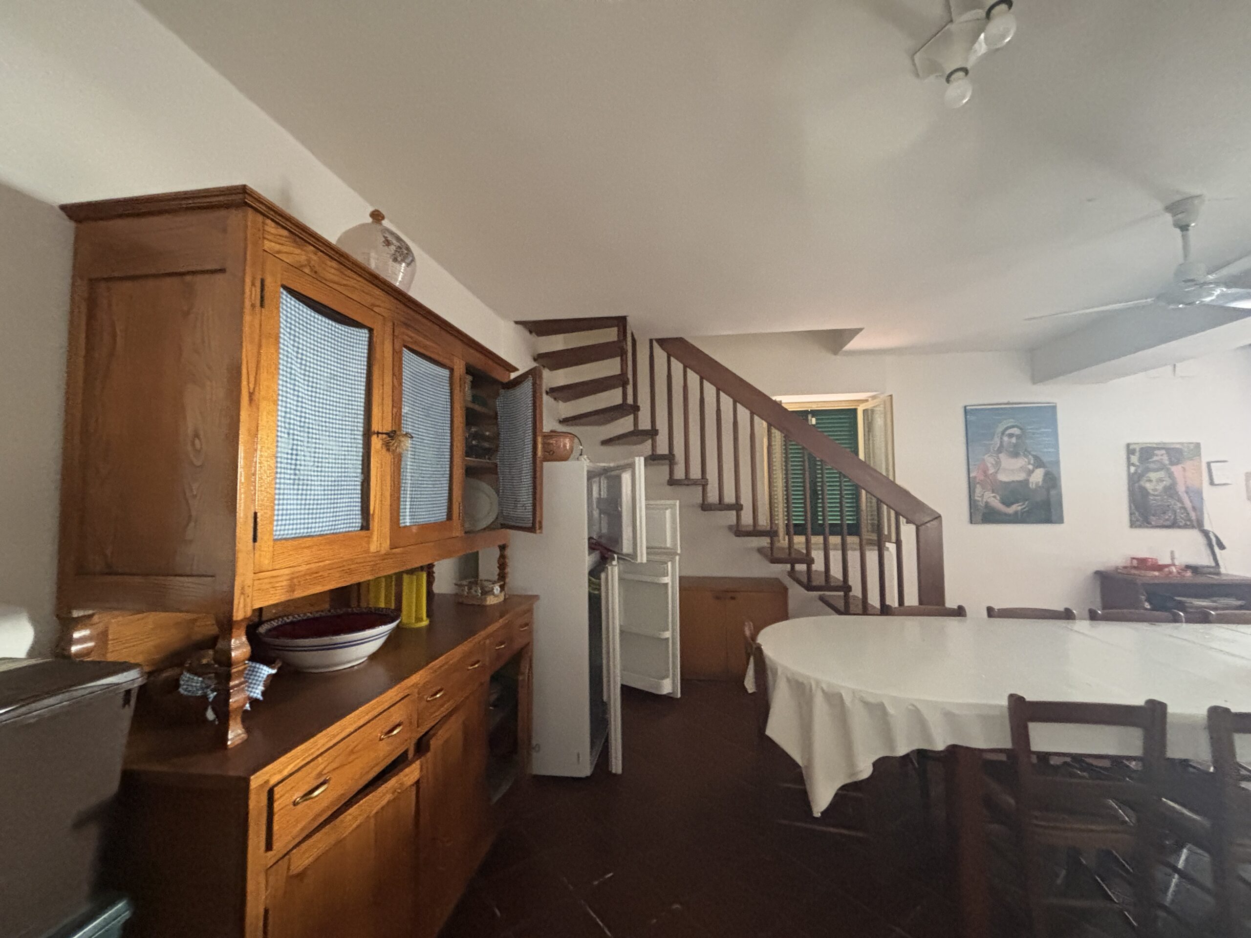 Fantastic property with views of the Tyrrhenian Sea