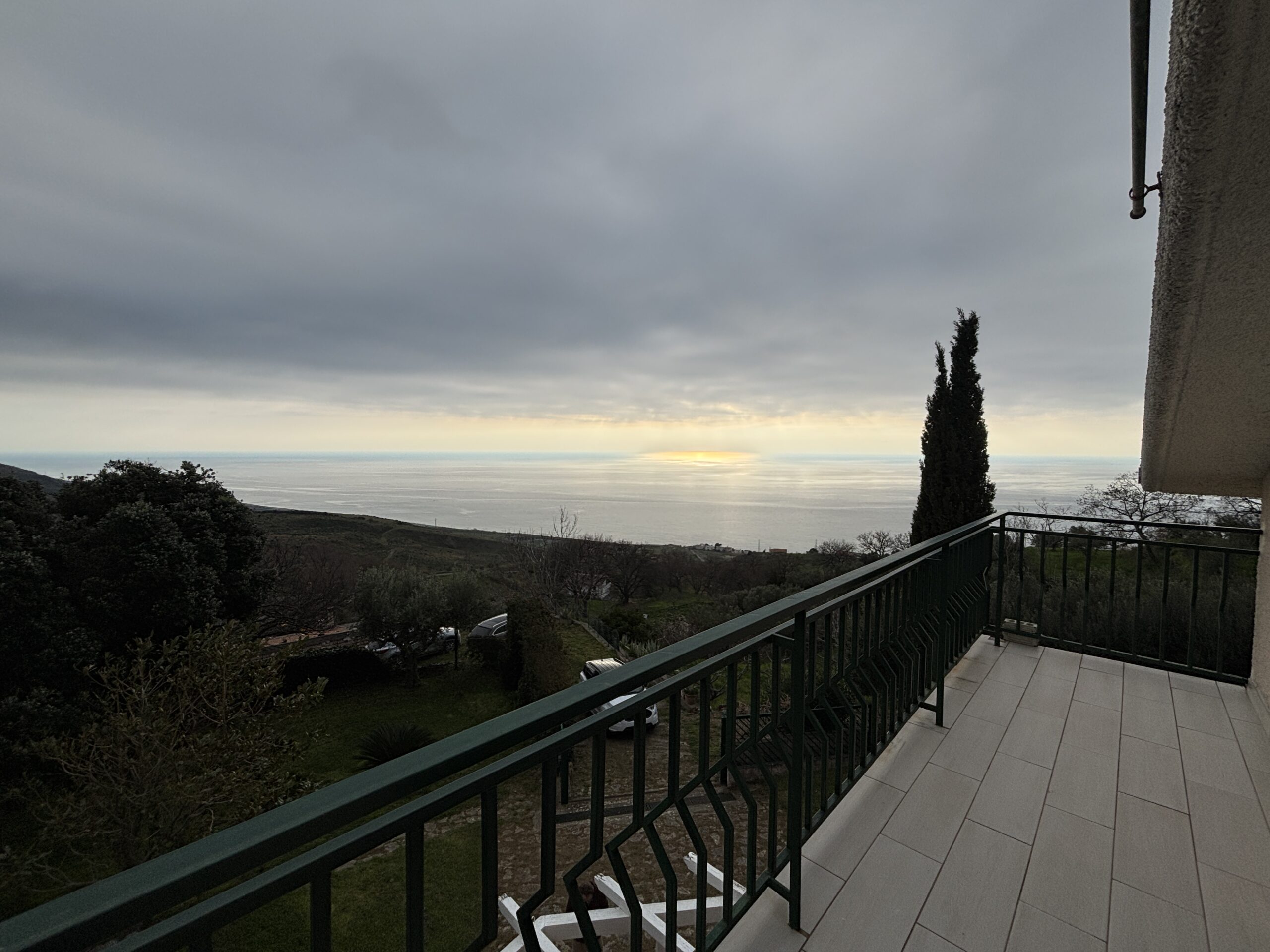 Fantastic property with views of the Tyrrhenian Sea