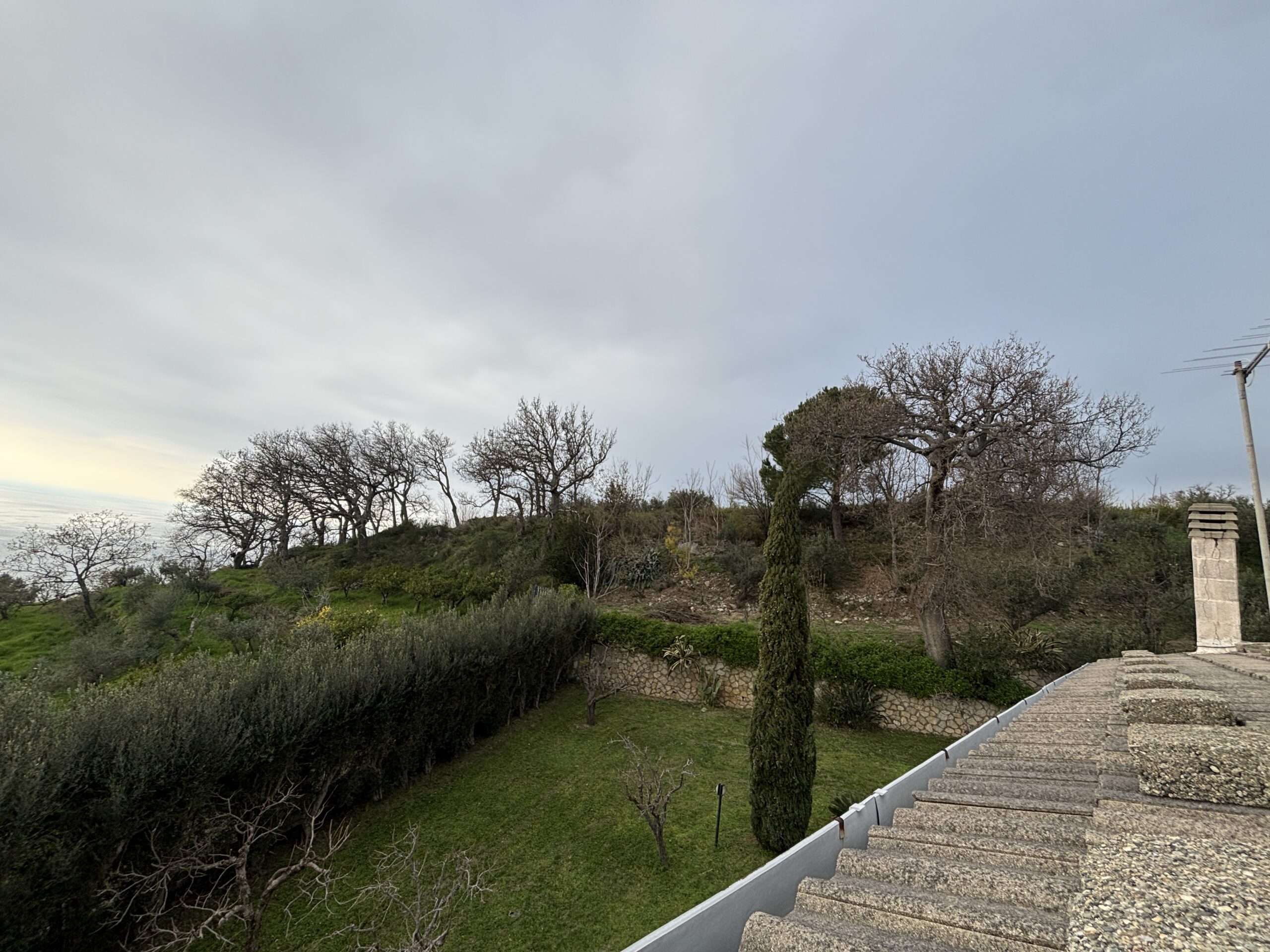 Fantastic property with views of the Tyrrhenian Sea