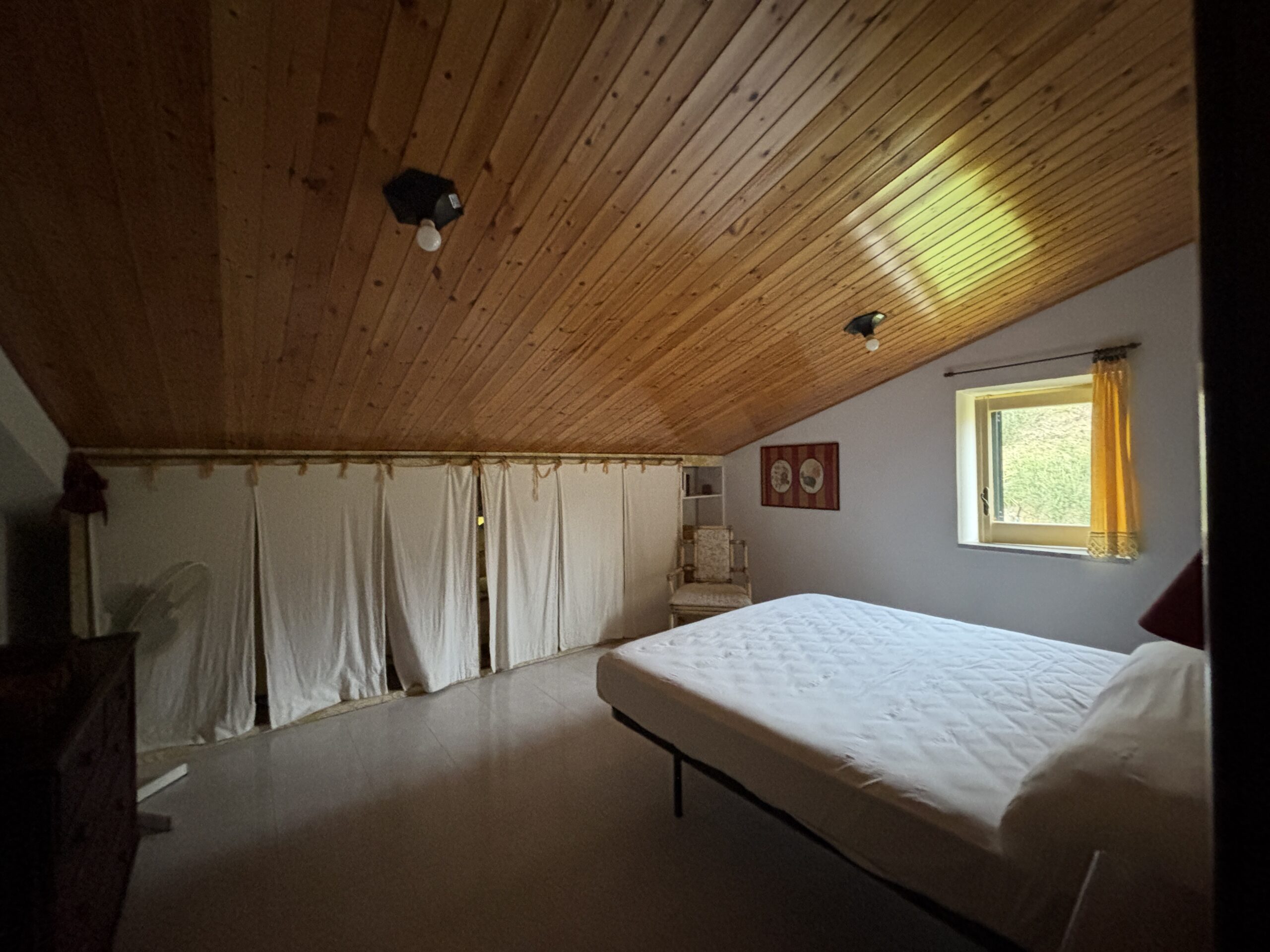 Fantastic property with views of the Tyrrhenian Sea