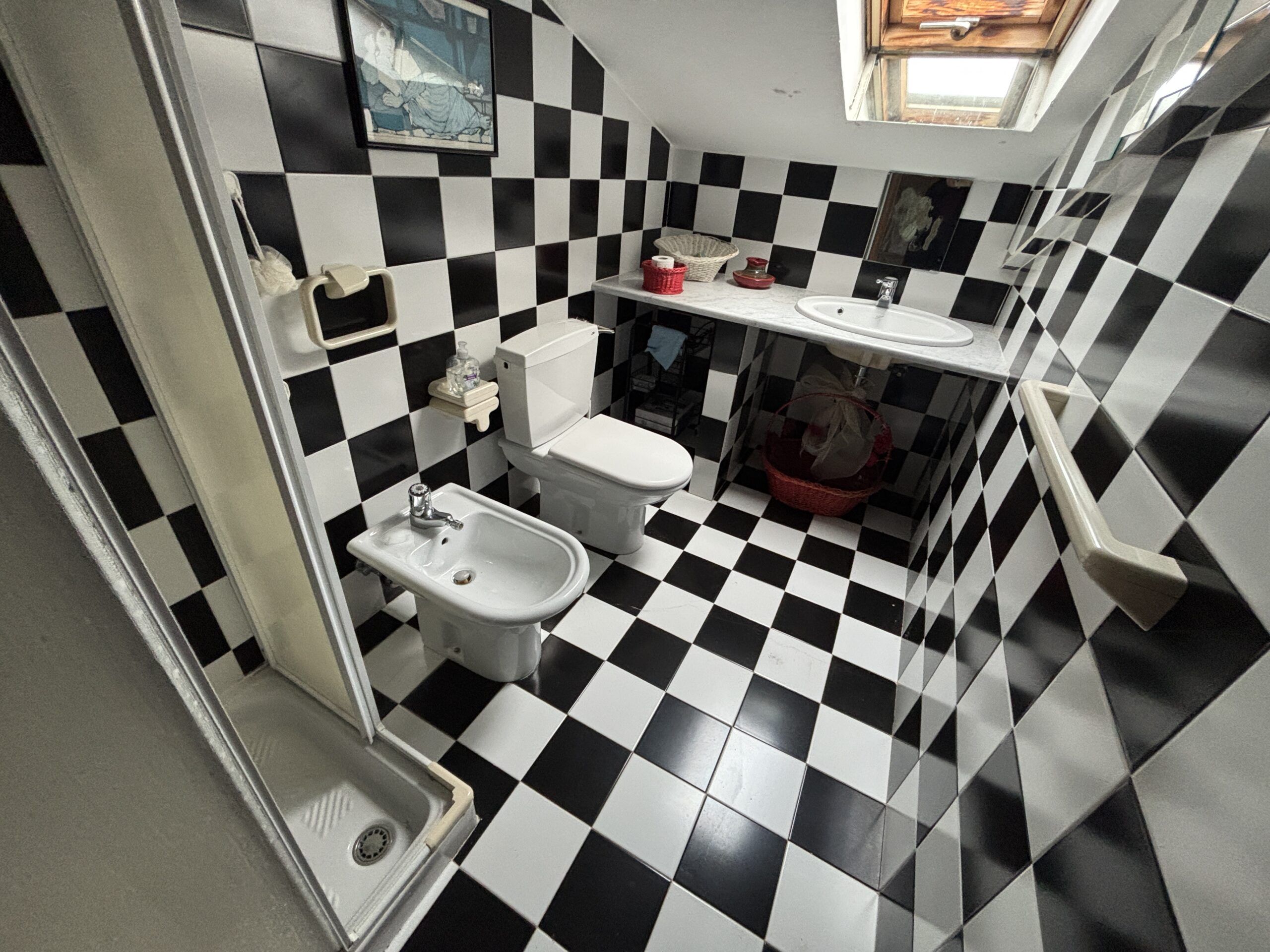 Fantastic property with views of the Tyrrhenian Sea