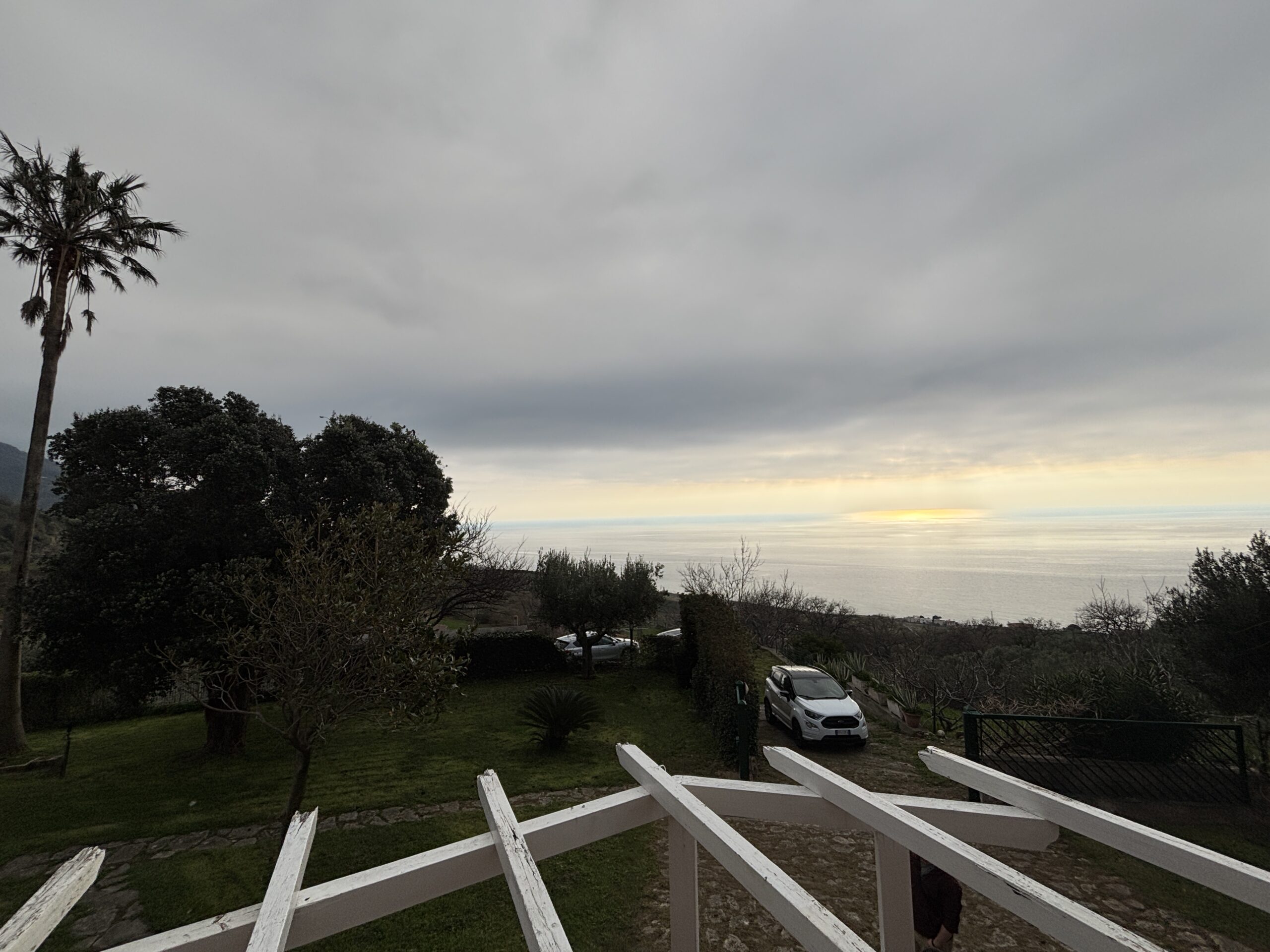 Fantastic property with views of the Tyrrhenian Sea