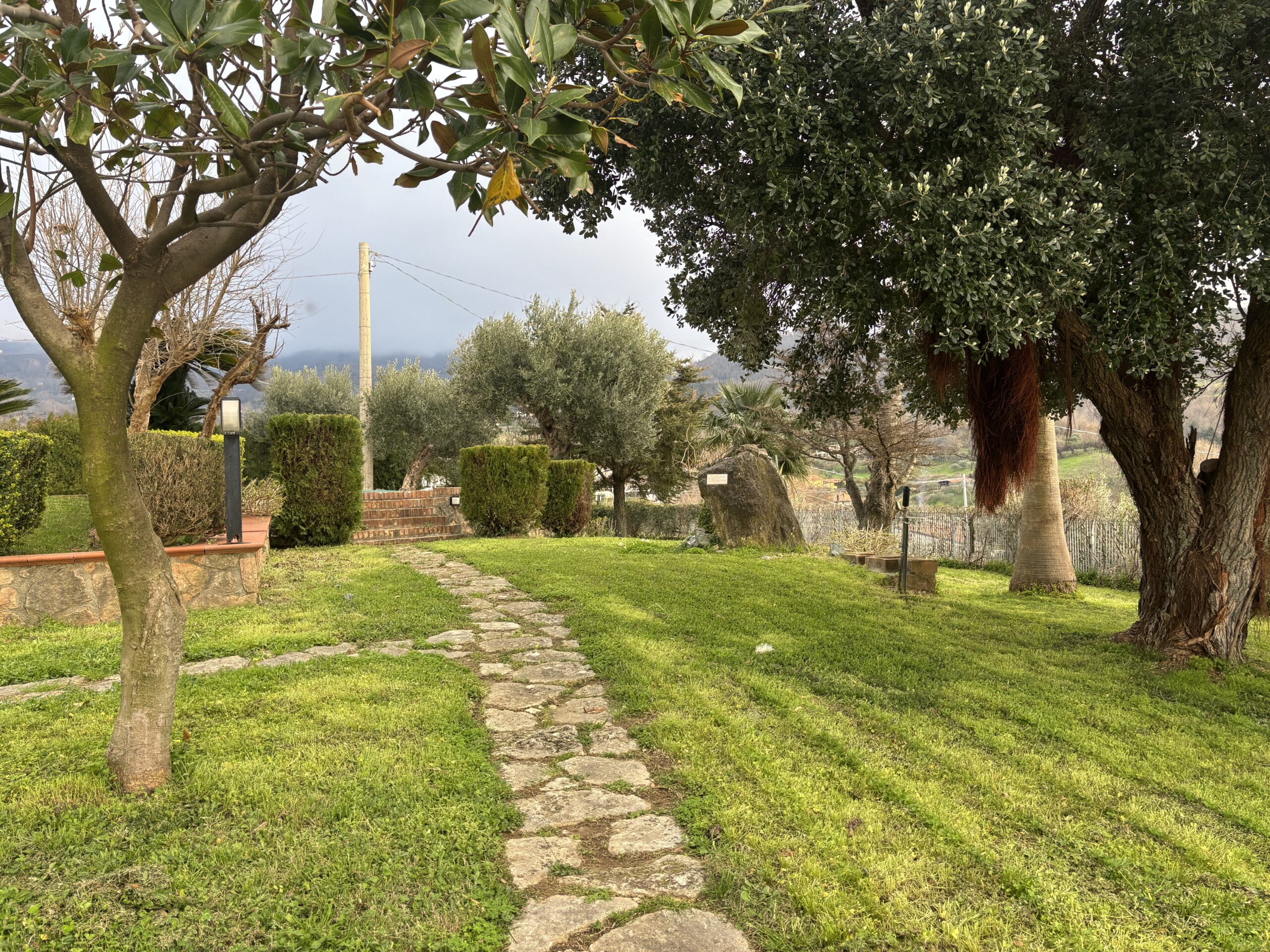 Fantastic property with views of the Tyrrhenian Sea