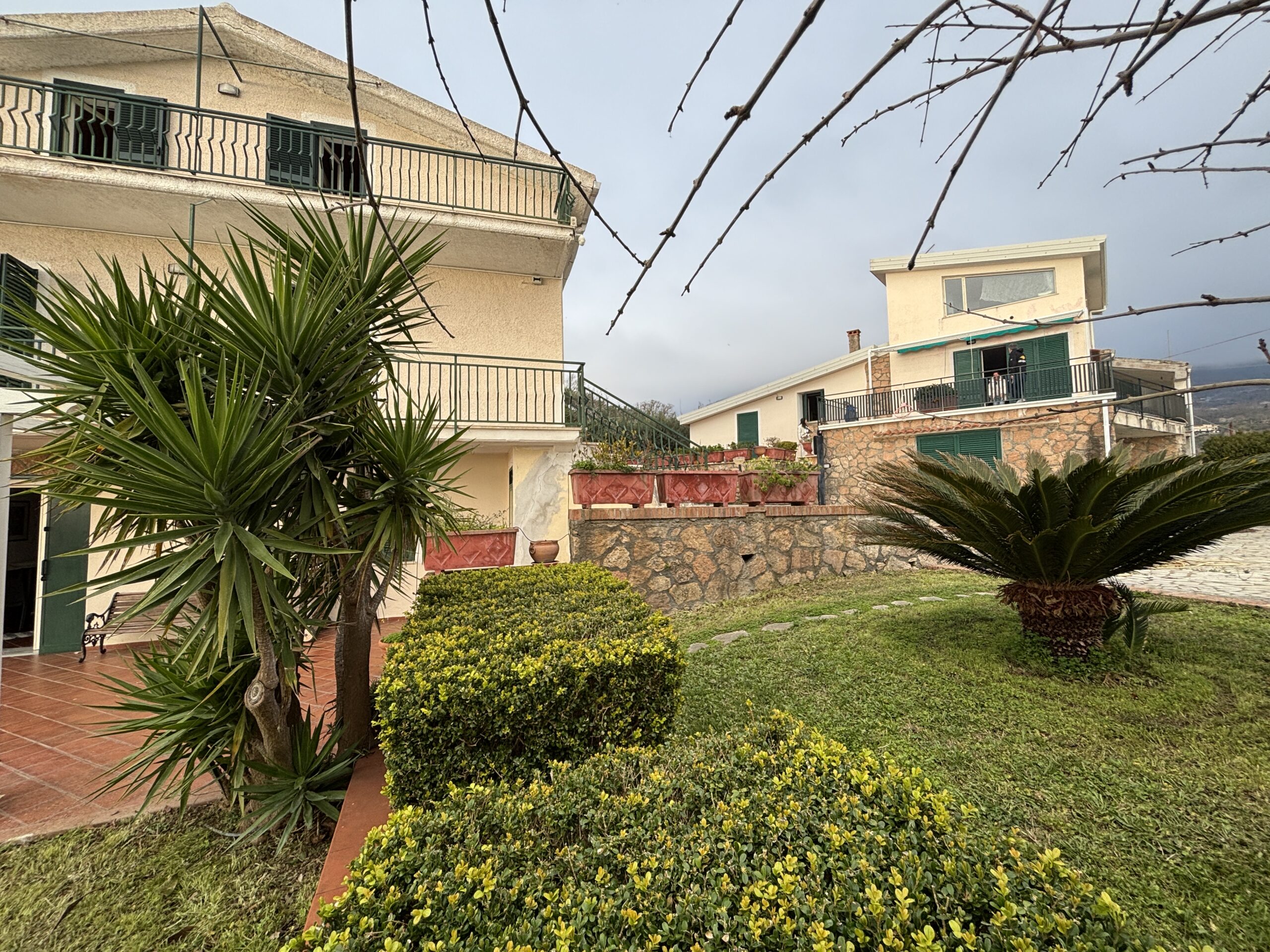 Fantastic property with views of the Tyrrhenian Sea