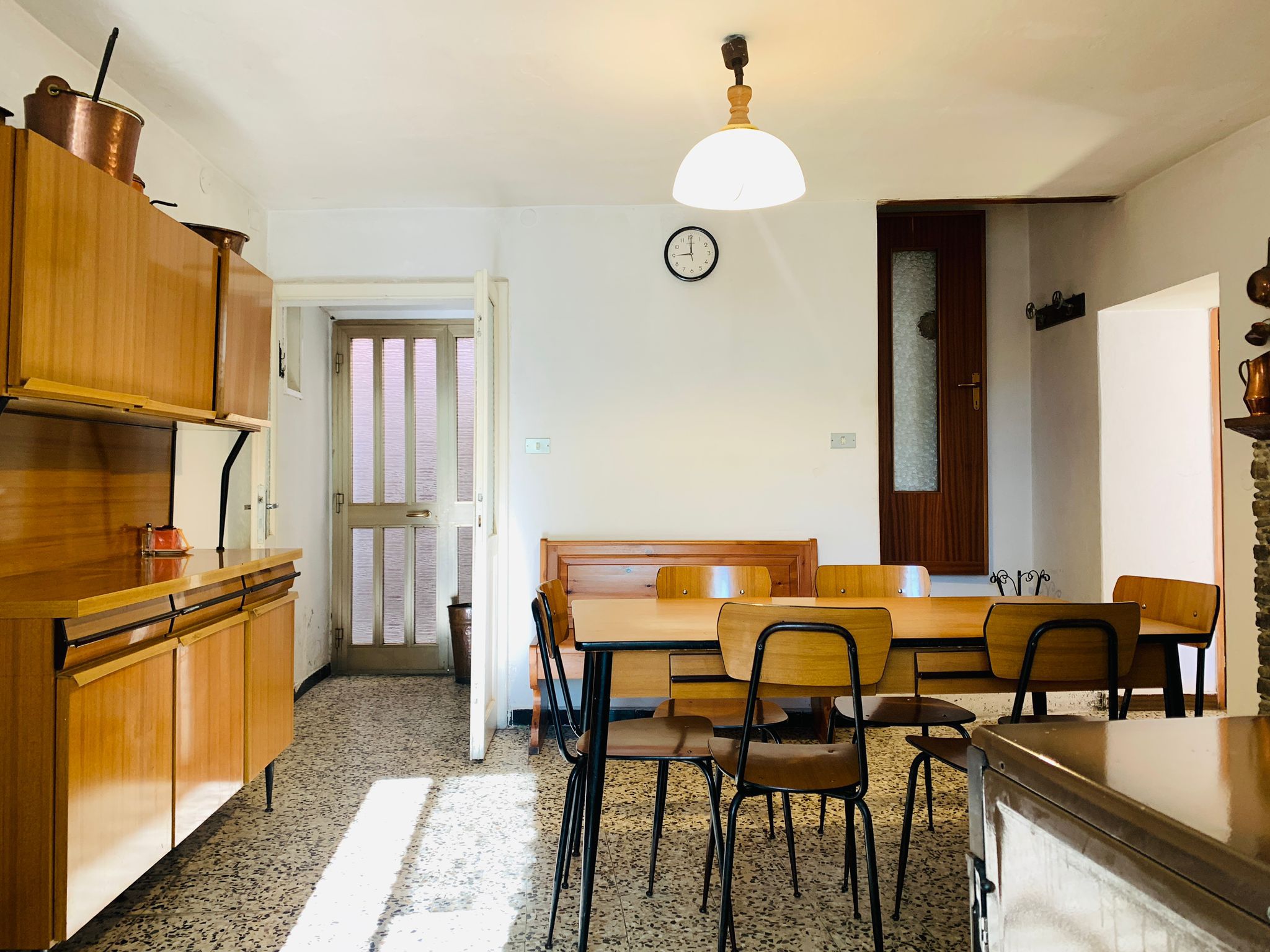 Detached house with a lake view