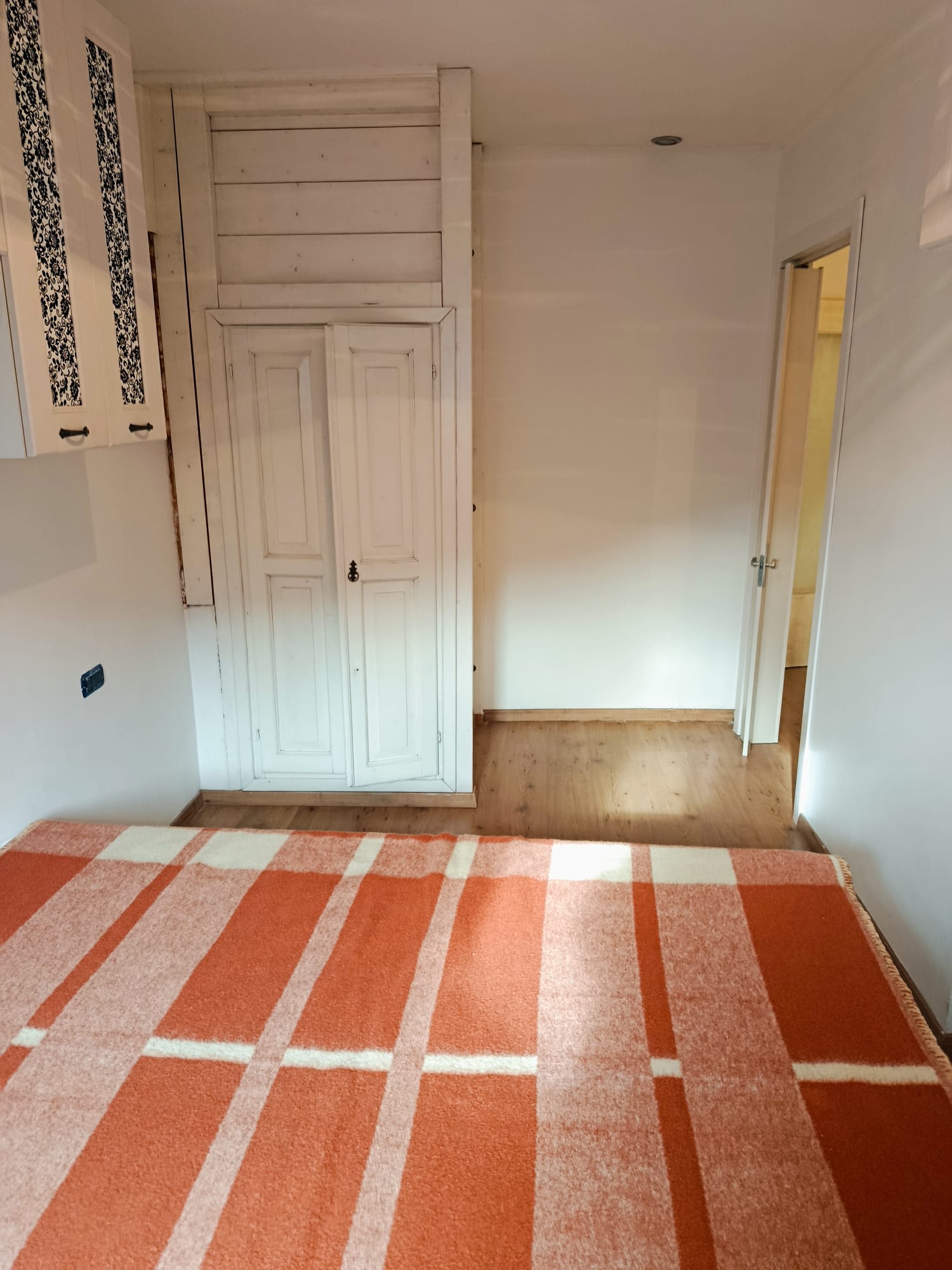 Apartment renovated a few steps from Lake Como